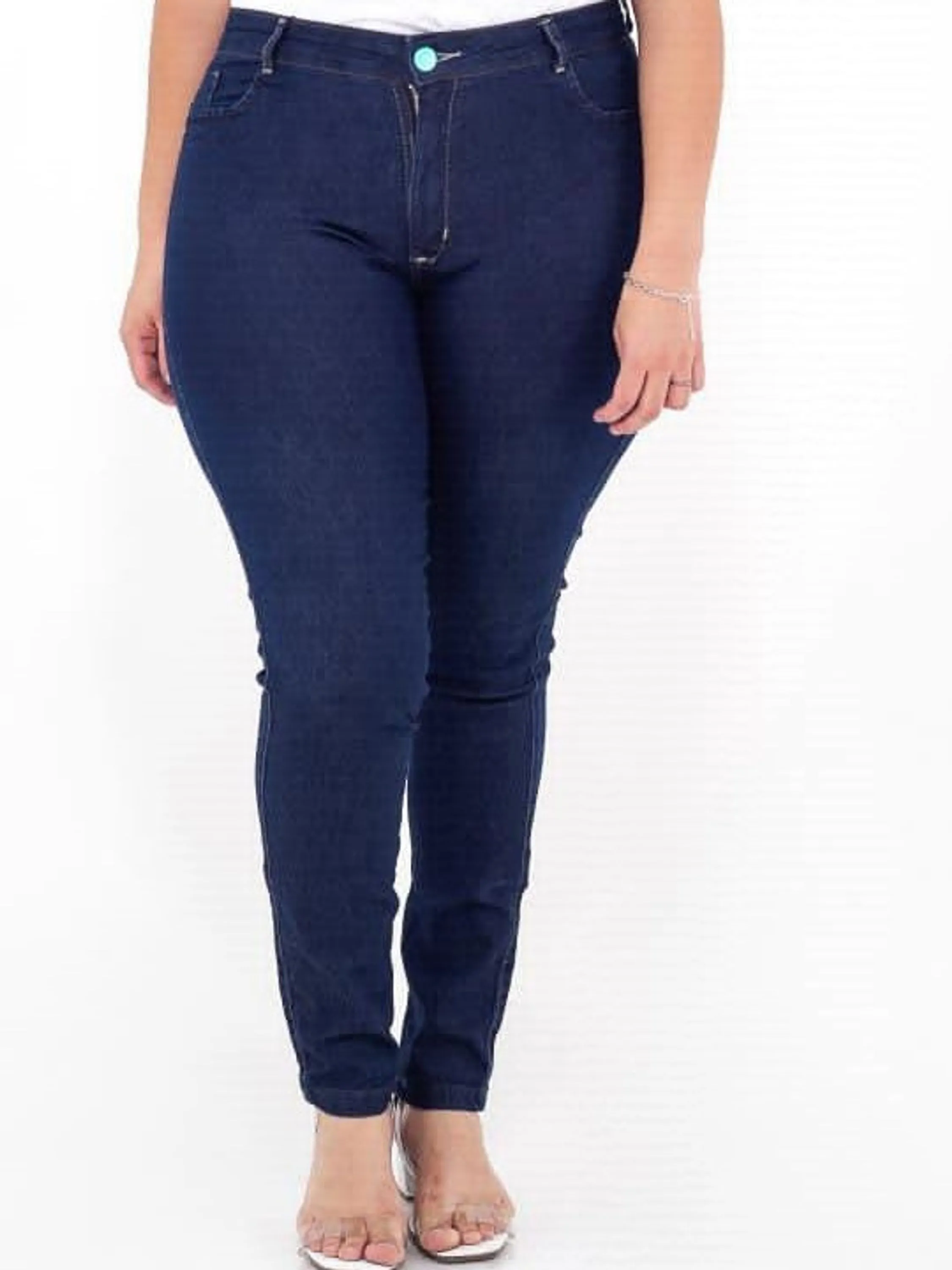 Calça Jeans plus size feminina do tamanho 46 ao 54 no atacado, com elastano , Jeans Premium feita com a melhor qualidade do Brasil, separe um espaço na sua loja para colocar a nossas peças, composição algodão 78.50  %elastano 1.50 % poliéster 20%