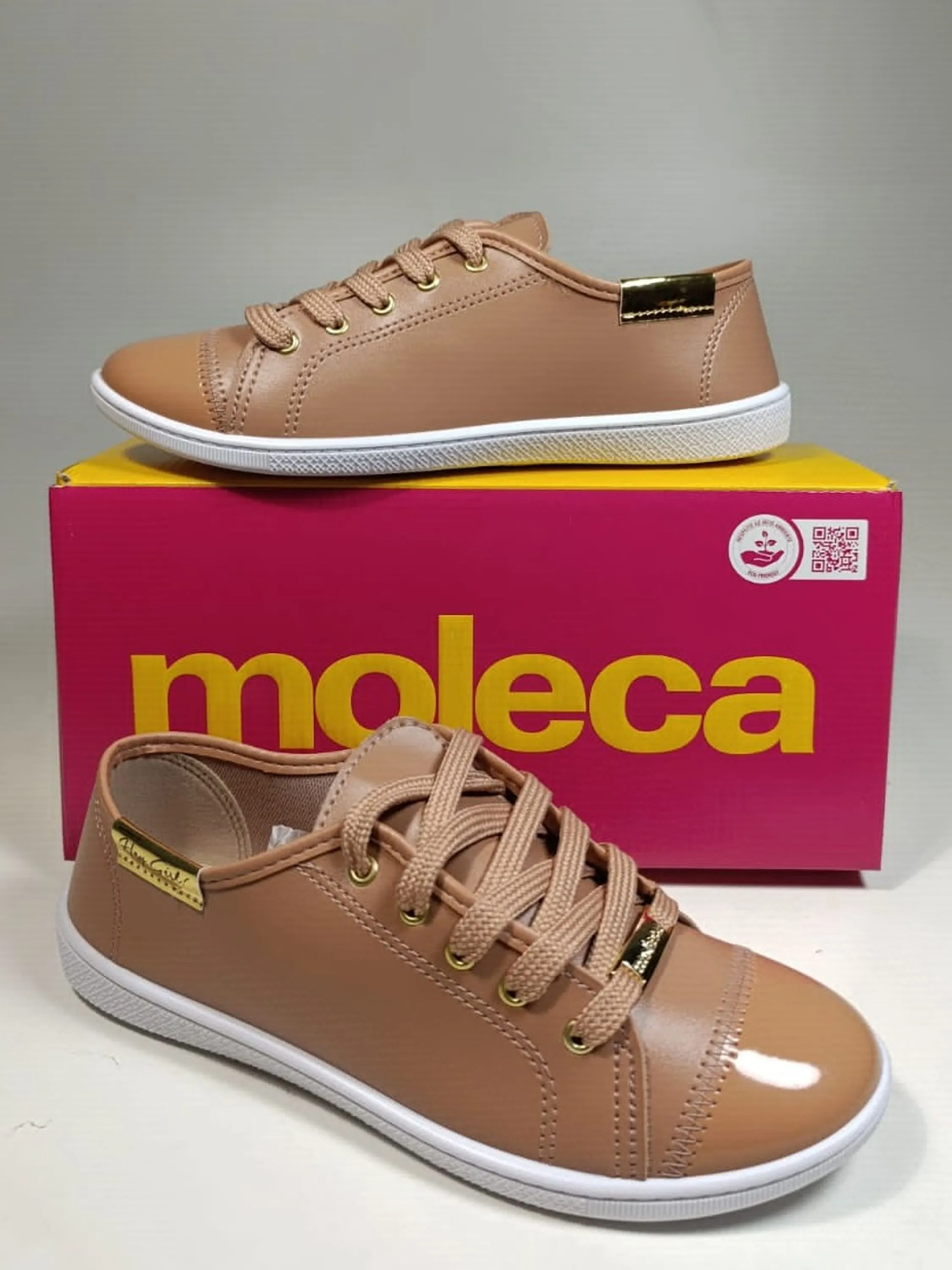 Tênis casual feminino moleca