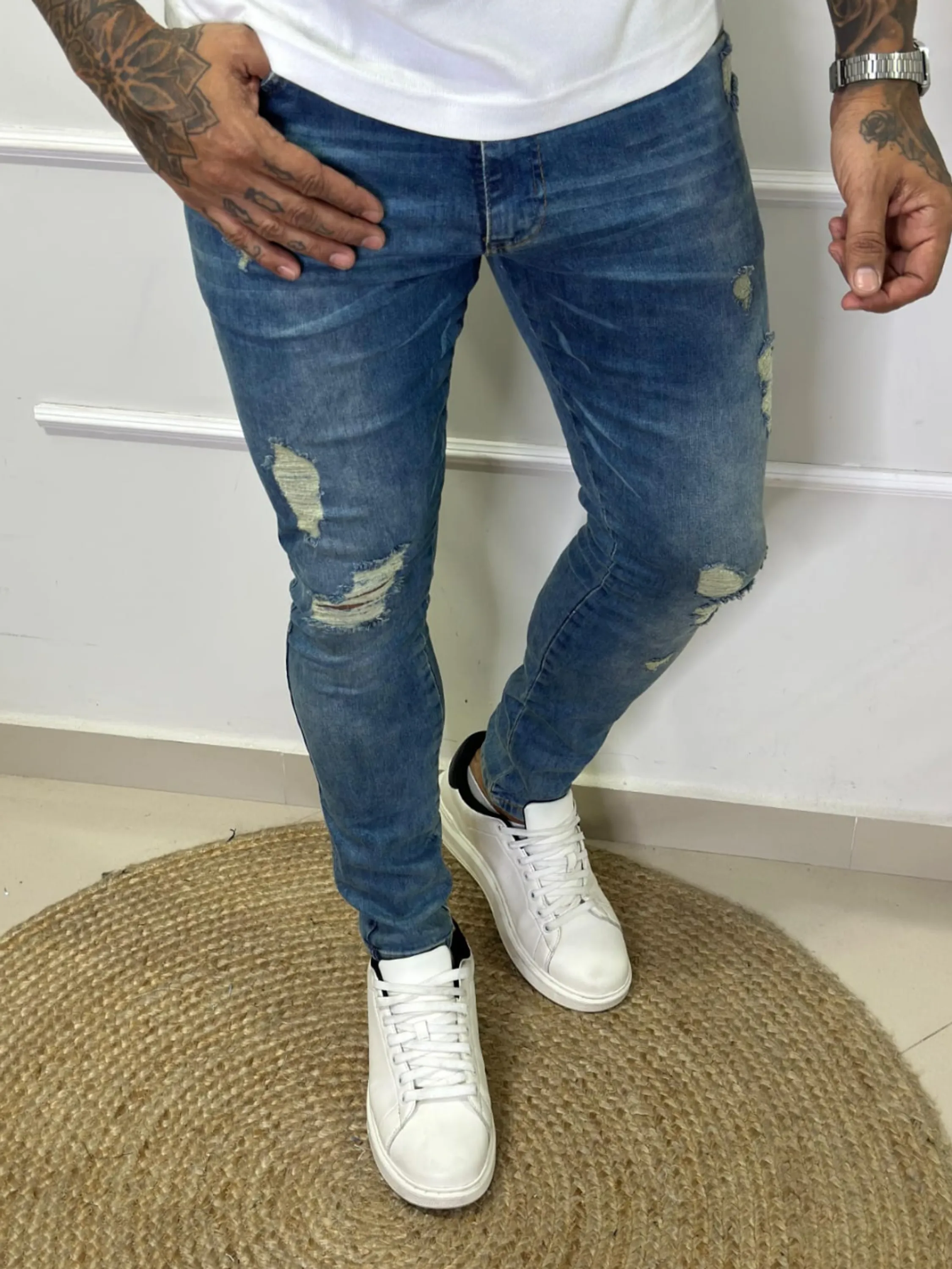 calça jeans masculina modelo superskinny no atacado