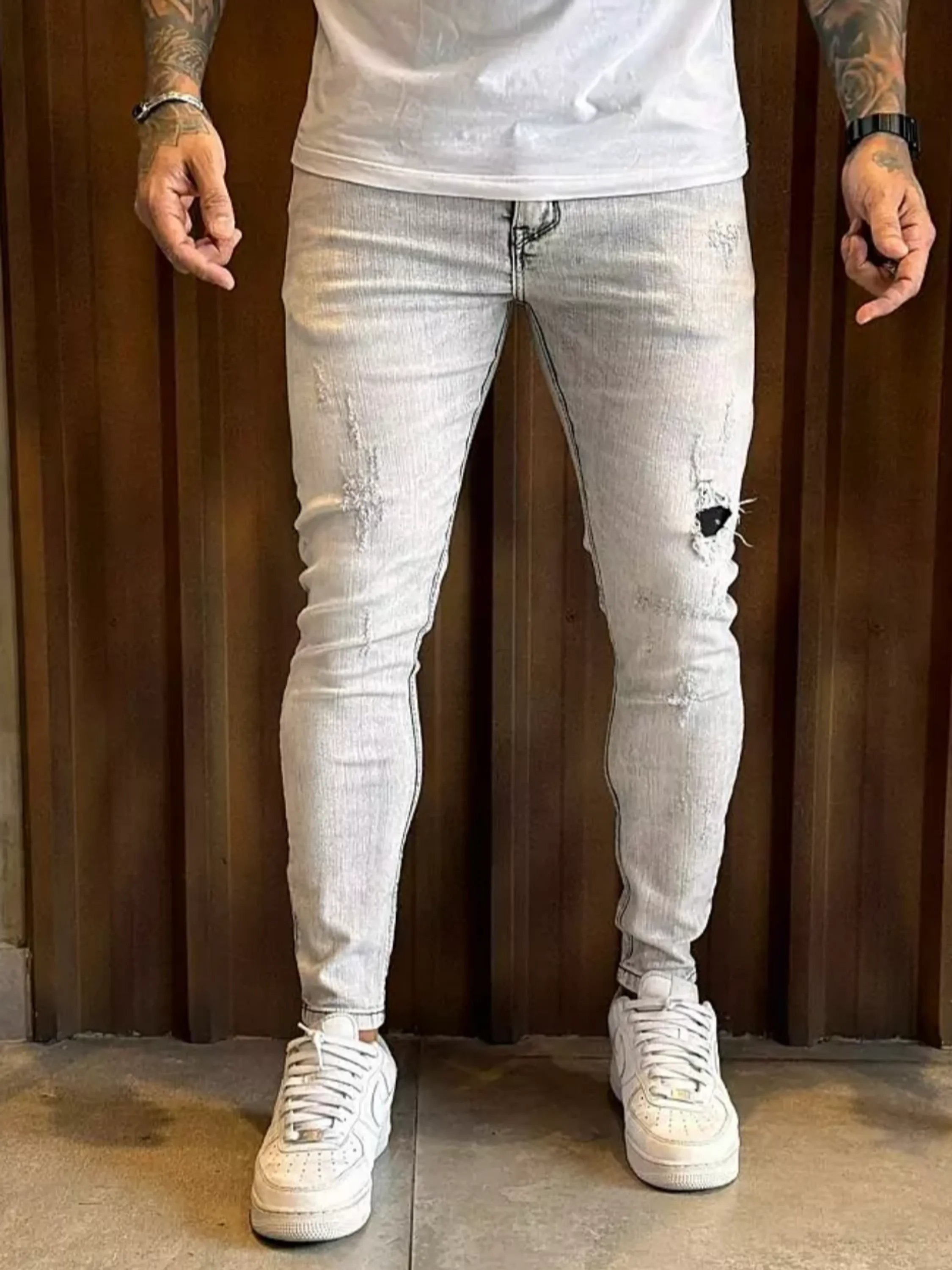 Calça jeans masculina,  estilo e a qualidade incomparáveis das peças Jay Jones - A marca definitiva de jeans Jay Jones uma referência no mercado de moda jeans. Peças de alta qualidade e estilo único. Na Jay Jones utilizamos apenas os melhores materiais na fabricação de suas peças. Durabilidade e resistência dos jeans .