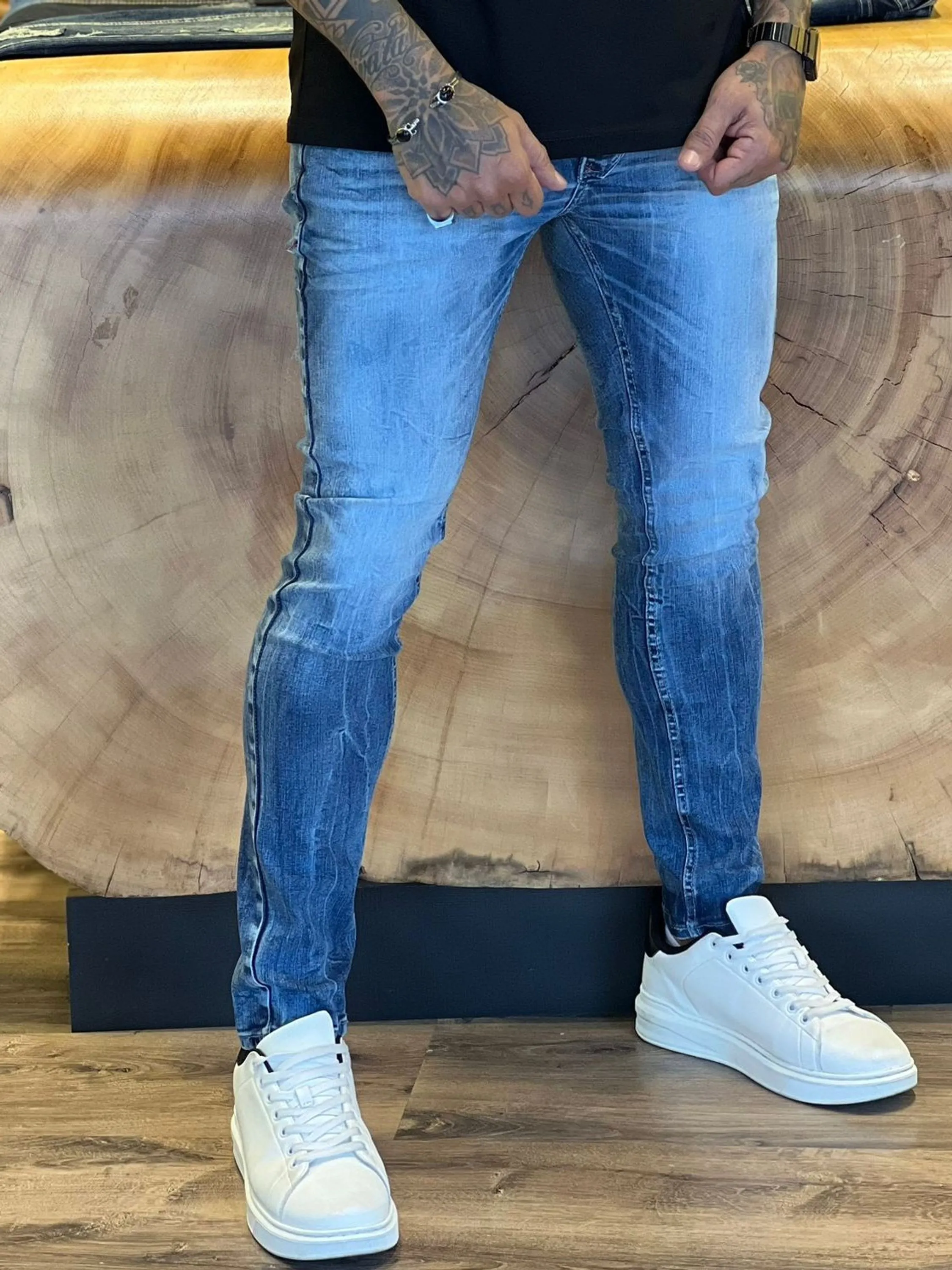 Calça Jeans CityDenim86 diferenciada,destroyer alguns detalhes na peça, modelagem super skinny disponível ,  ,Jeans Premium de alta qualidade,nos tamanhos do 38 ao 48