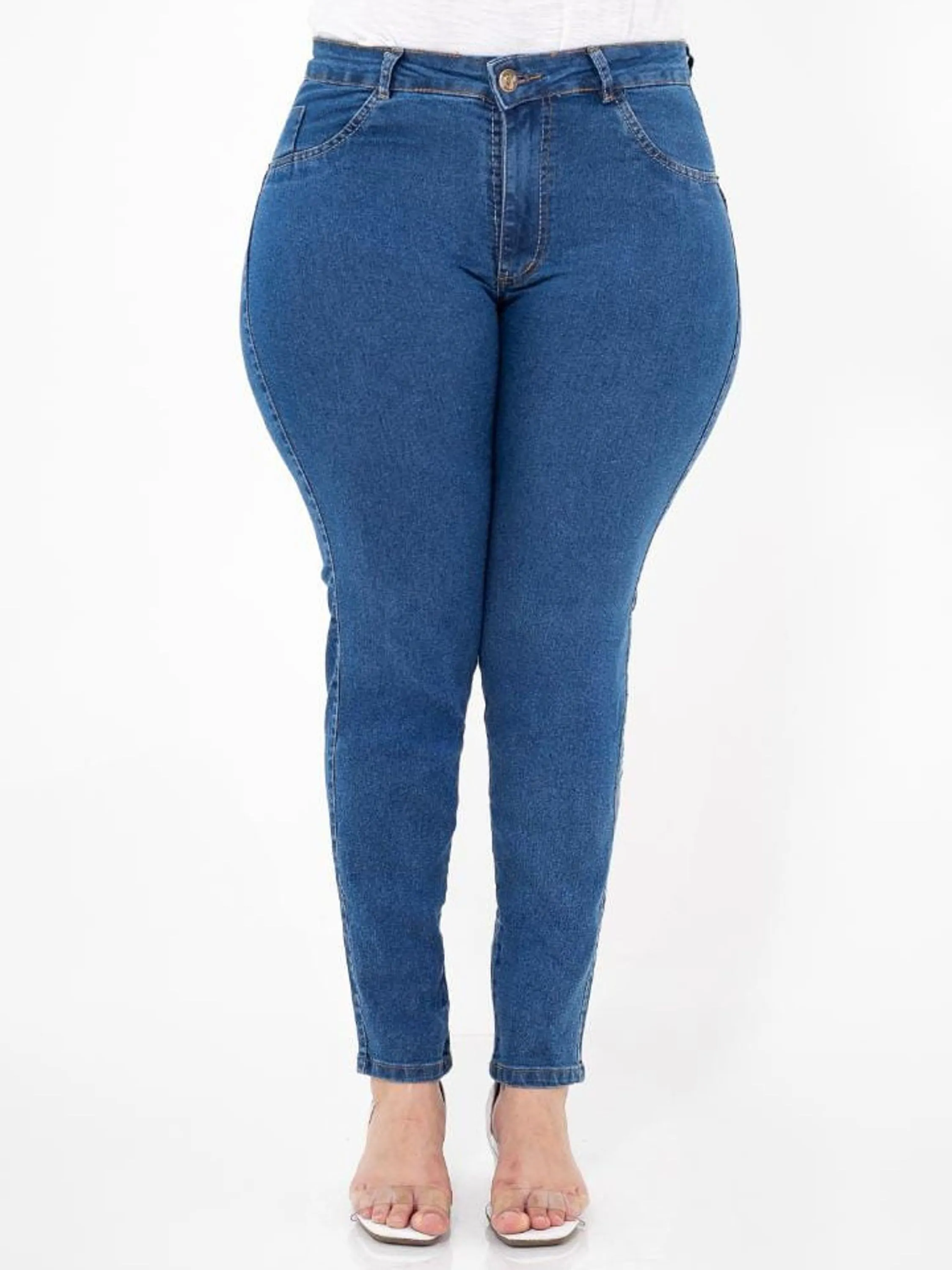 Calça Jeans plus size feminina do tamanho 46 ao 54 no atacado, com elastano , Jeans Premium feita com a melhor qualidade do Brasil, separe um espaço na sua loja para colocar a nossas peças, composição algodão 78.50  %elastano 1.50 % poliéster 20%