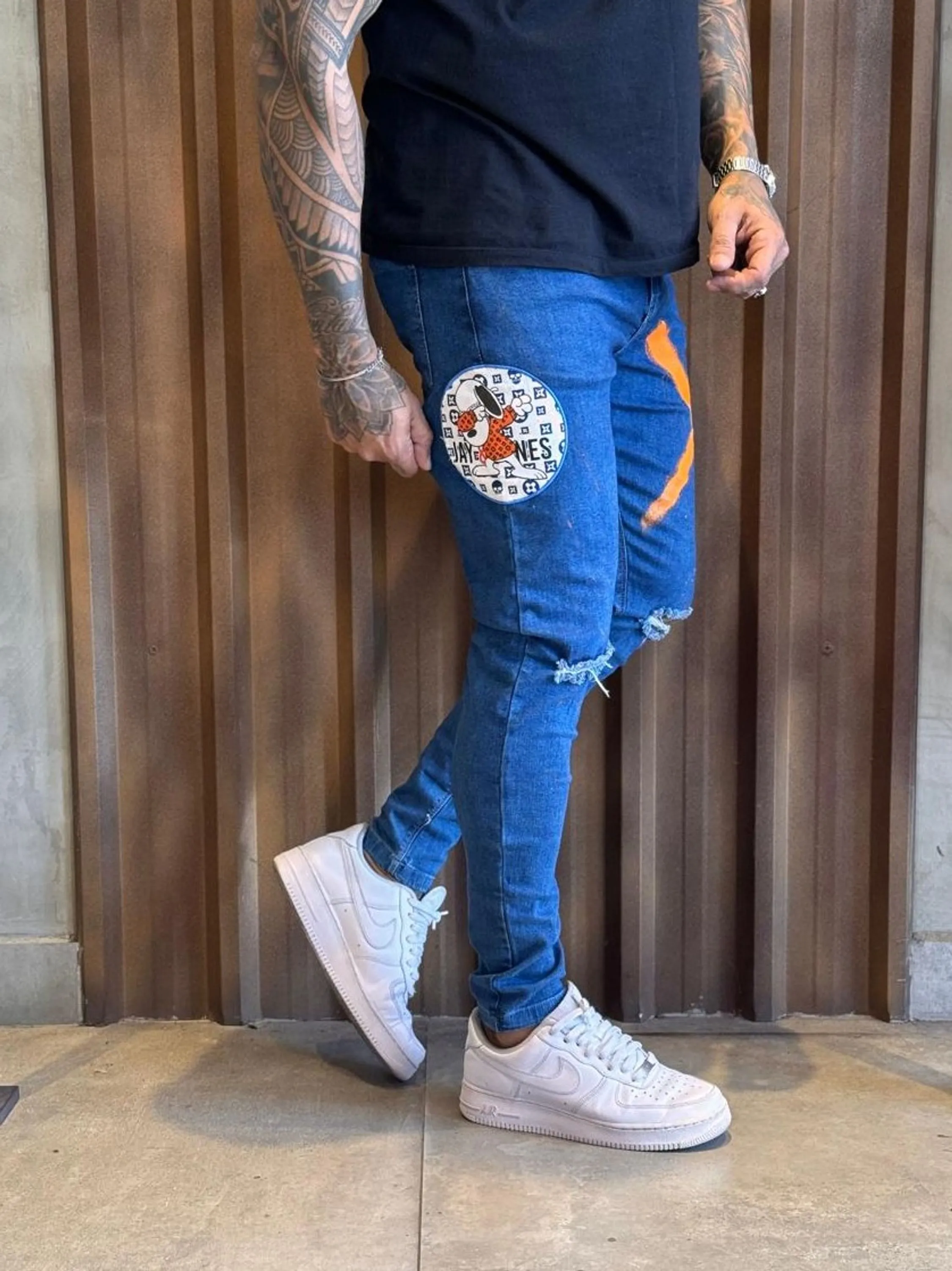 Calça jeans masculina,  estilo e a qualidade incomparáveis das peças Jay Jones - A marca definitiva de jeans Jay Jones uma referência no mercado de moda jeans. Peças de alta qualidade e estilo único. Na Jay Jones utilizamos apenas os melhores materiais na fabricação de suas peças. Durabilidade e resistência dos jeans .