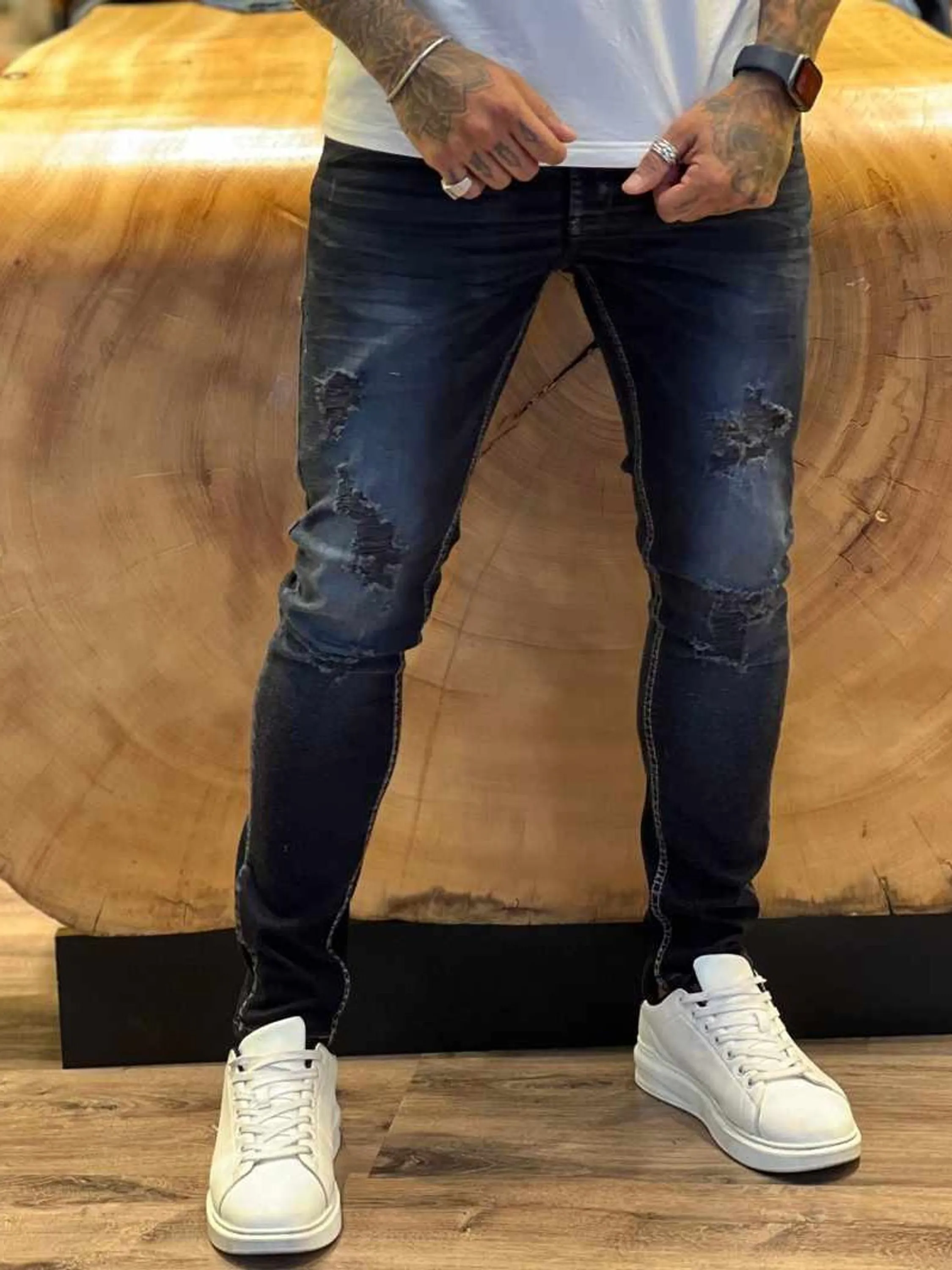 Calça Jeans CityDenim86 diferenciada,destroyer alguns detalhes na peça, modelagem super skinny disponível ,  ,Jeans Black Premium de alta qualidade,nos tamanhos do 38 ao 48