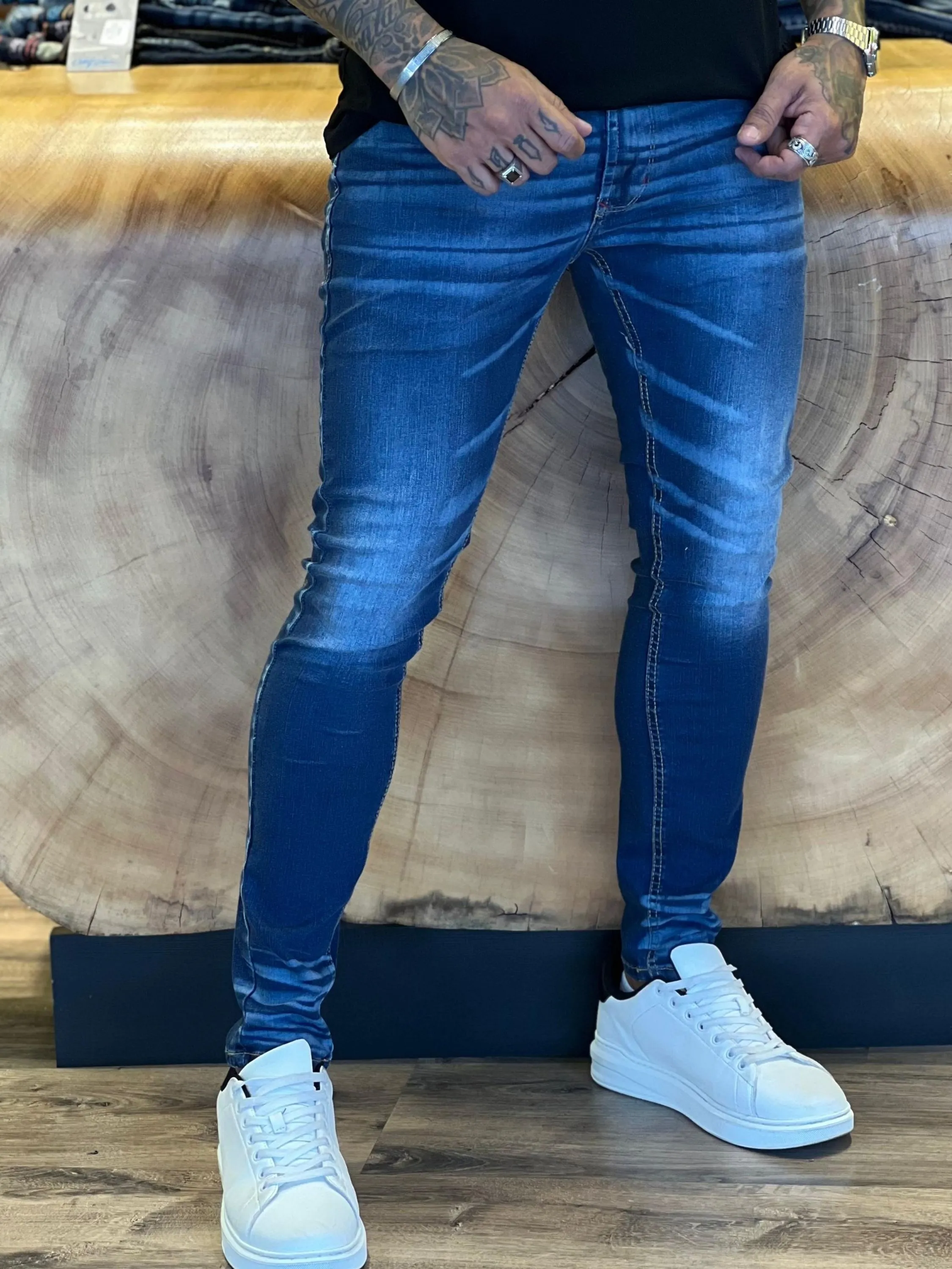 Calça Jeans CityDenim86 diferenciada,destroyer alguns detalhes na peça, modelagem super skinny disponível ,  ,Jeans Premium de alta qualidade,nos tamanhos do 38 ao 48