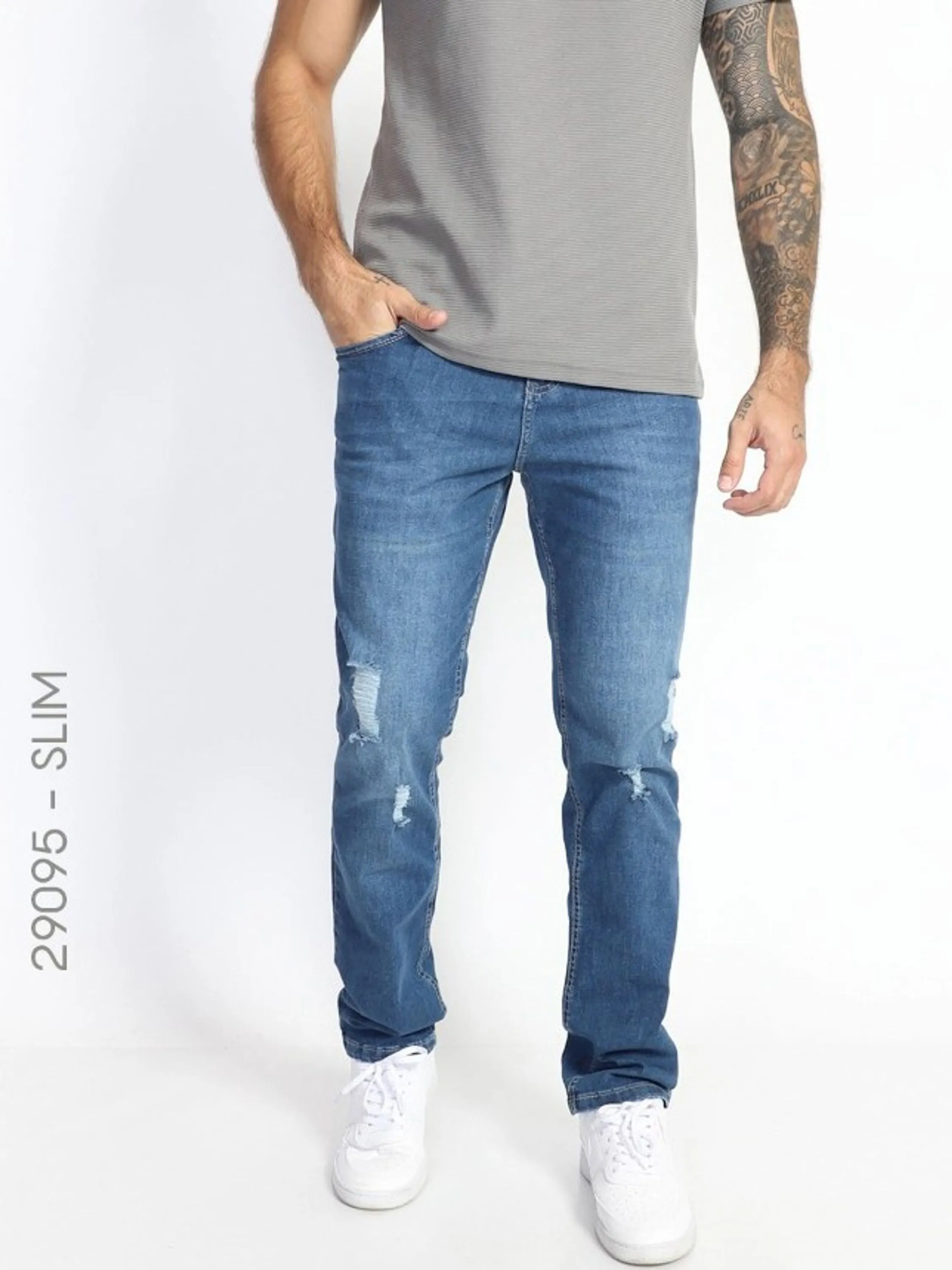 Calça Jeans Masculina Biotipo

Calça slim fit masculina, feita em algodão, poliéster e elastano de lavagem escura . Possui forro de bolso. *Zíper e botão frontal *Pala reta *Bolsos ...
diversos modelos disponíveis