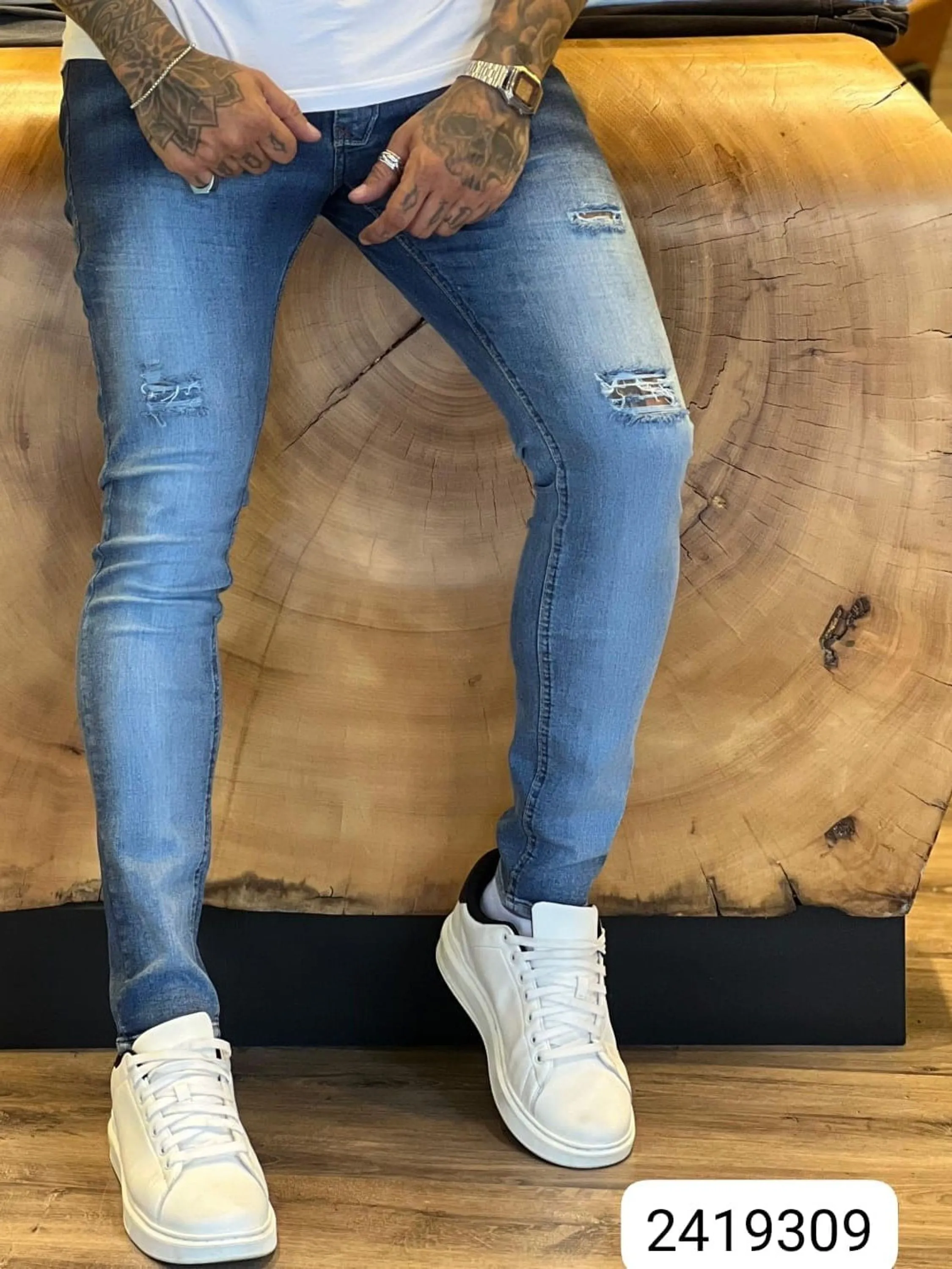 Calça Jeans Premium ,CityDenim diferenciada,destroyer alguns detalhes na peça, modelagem super skinny disponível ,  ,Jeans Premium de alta qualidade,nos tamanhos do 38 ao 48