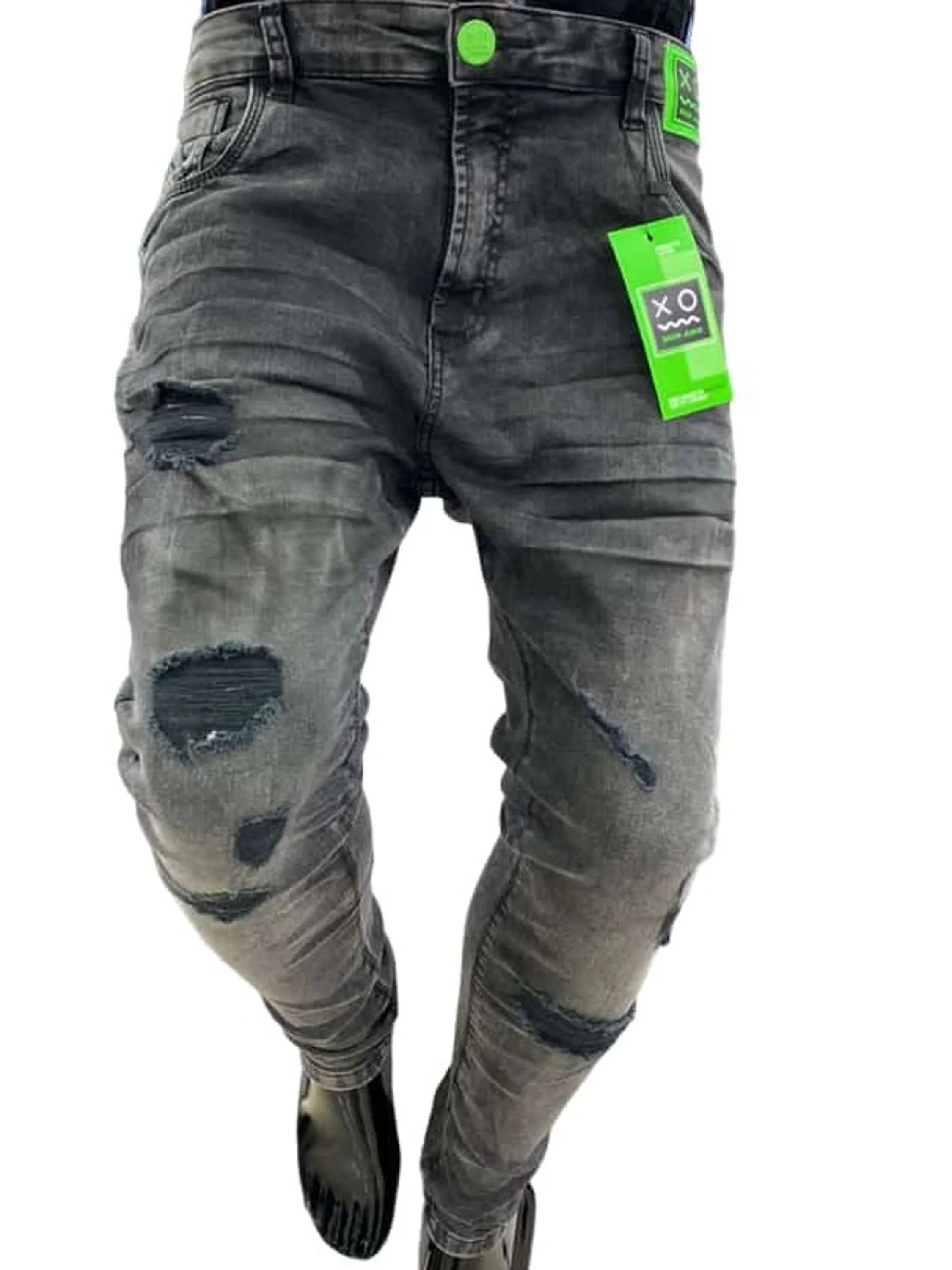 Calça Jeans Black Brown  diferenciado,tonalidade destroyer alguns detalhes na peça, modelagem super skinny disponível nos tamanhos do 38 ao 48