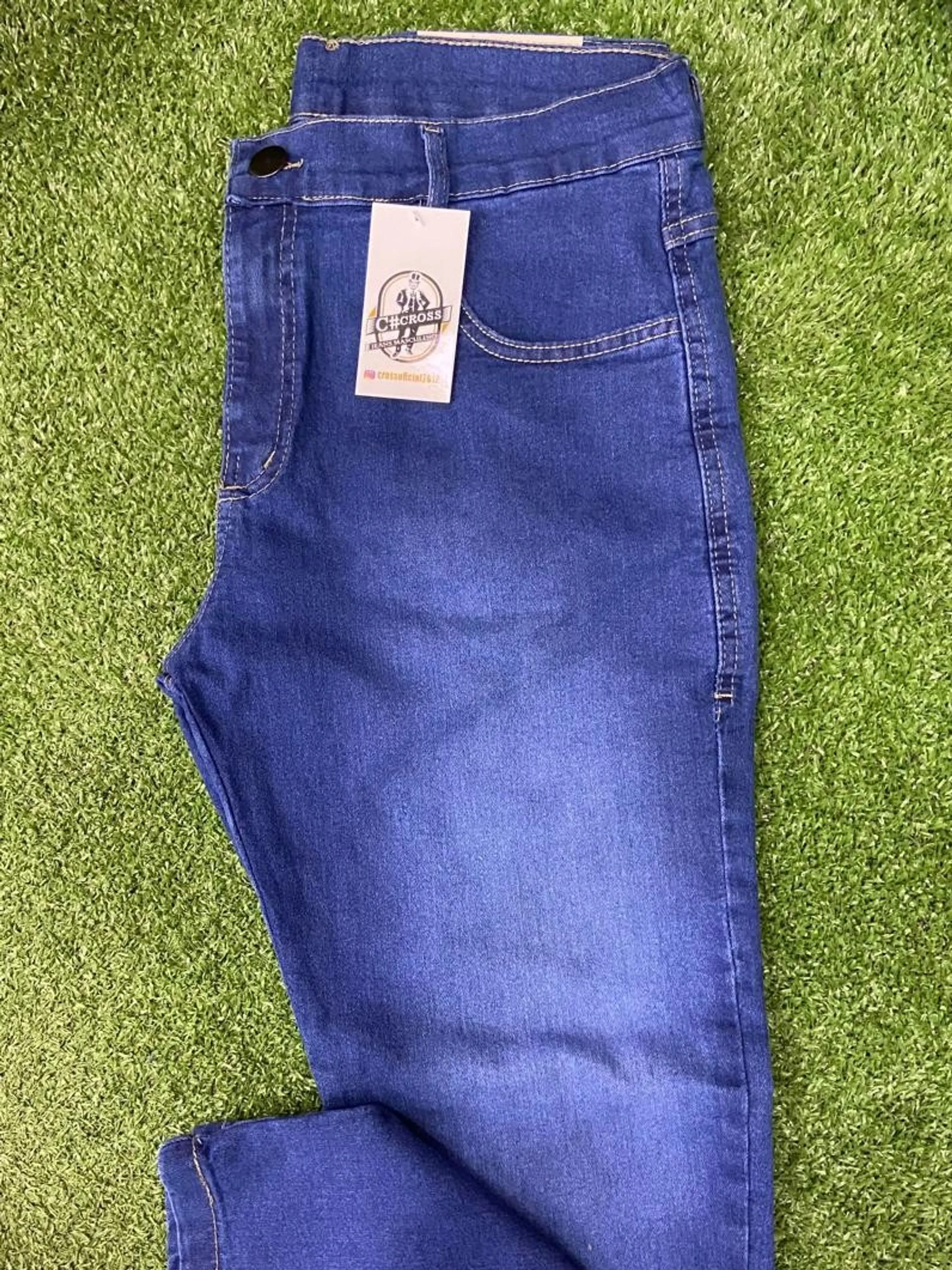 Calca jeans masculina com eslastano