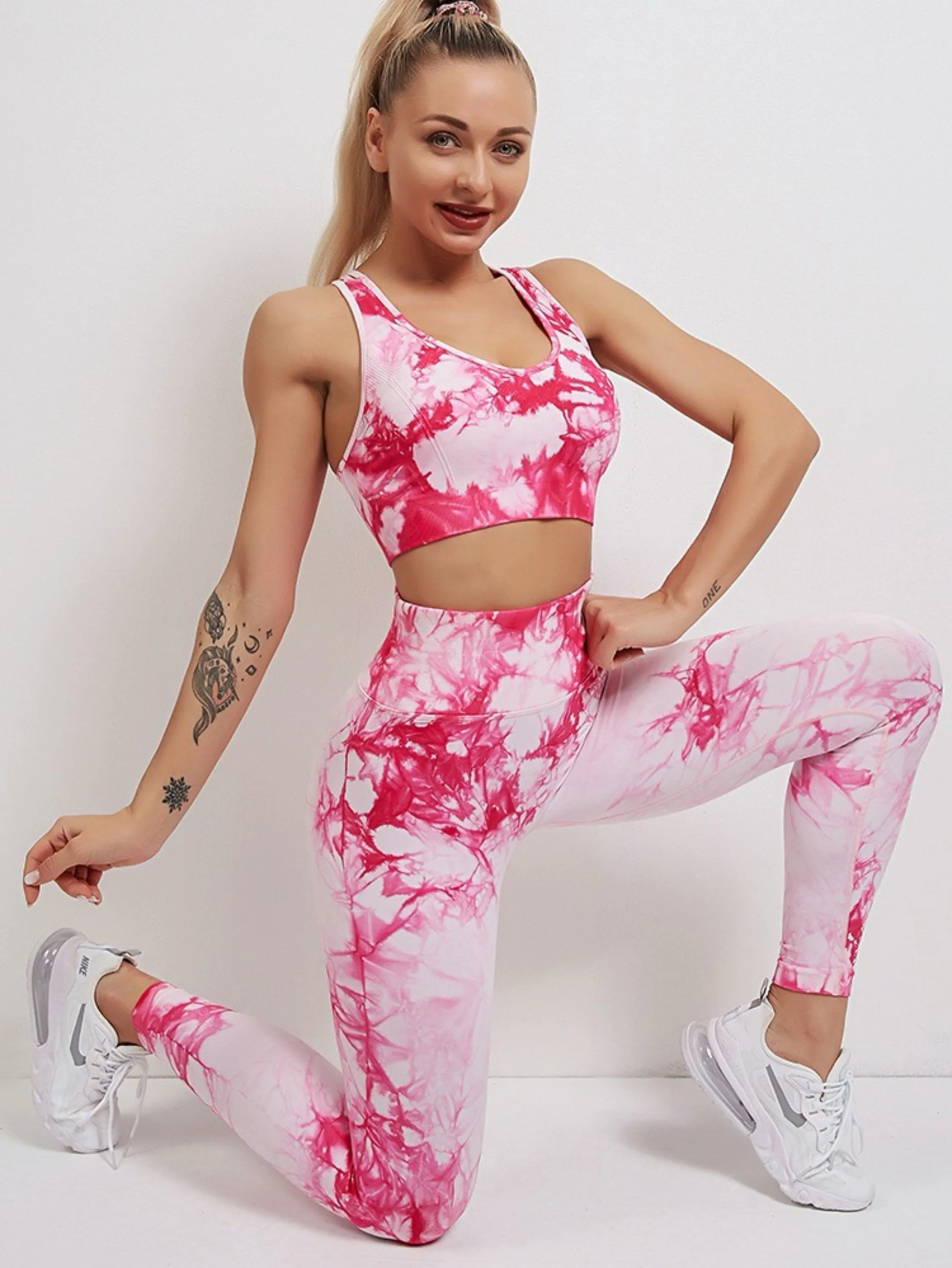 Conjunto Academia Feminina Tie Dye Calça e Top Tecido Poliamida Alta Qualidade