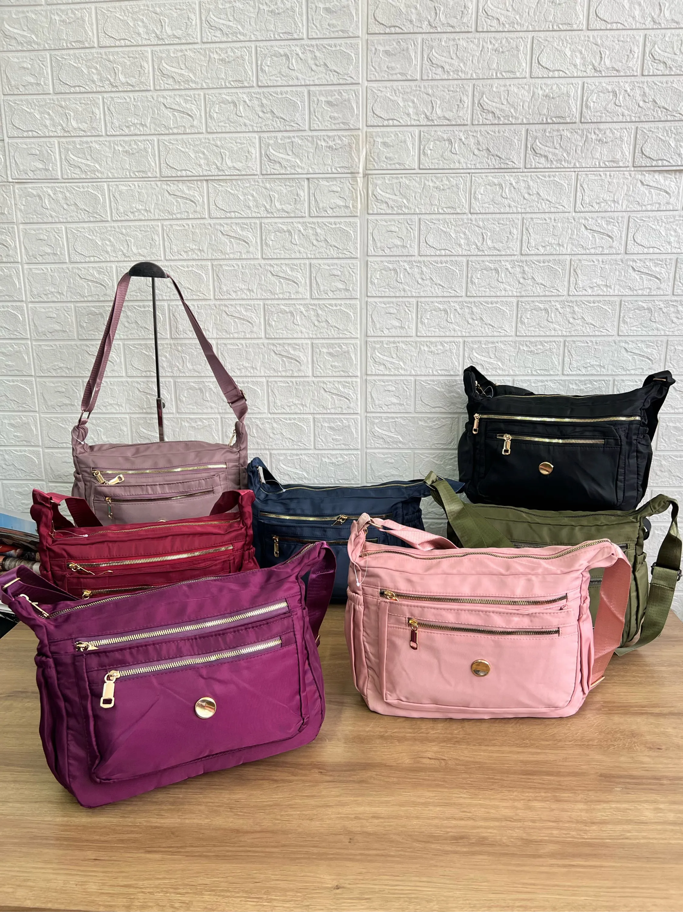 Bolsa transversal feminina nylon