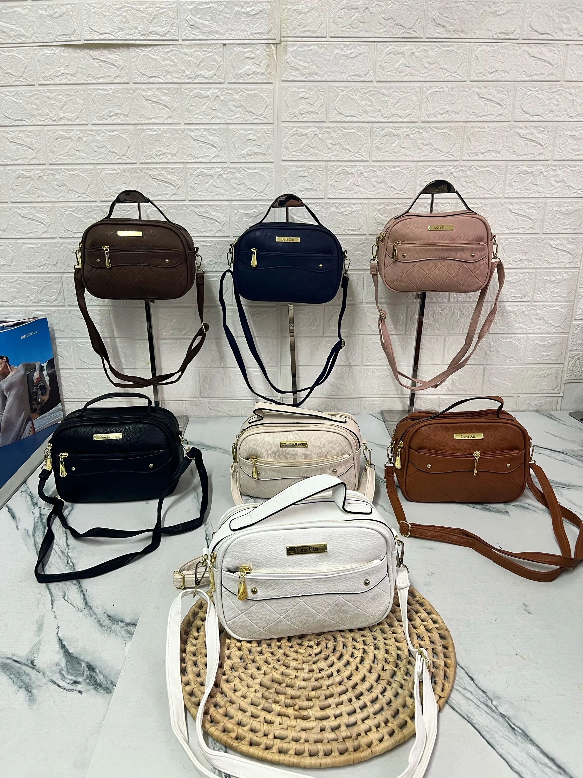 Bolsa feminina transversal média 10227