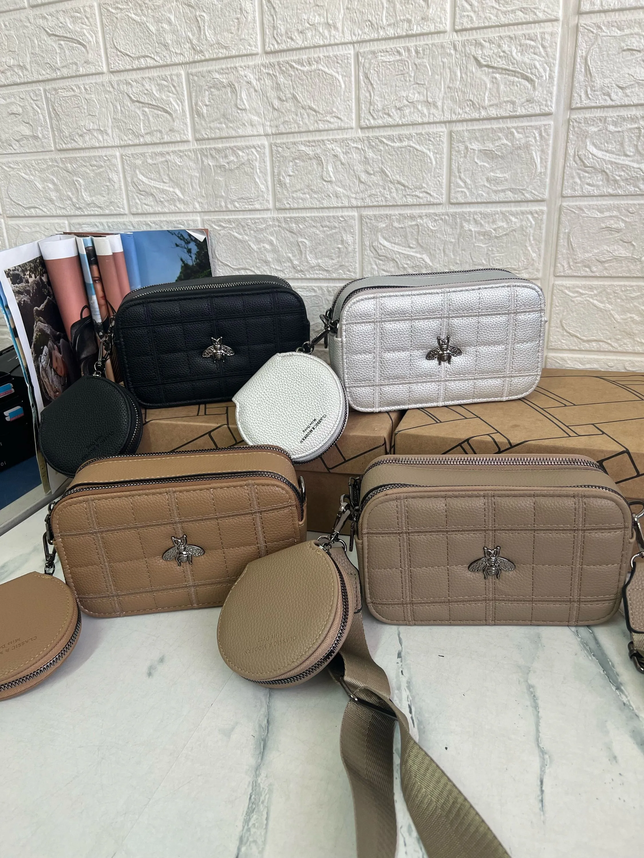 Bolsa pequena com carteira DB-1166