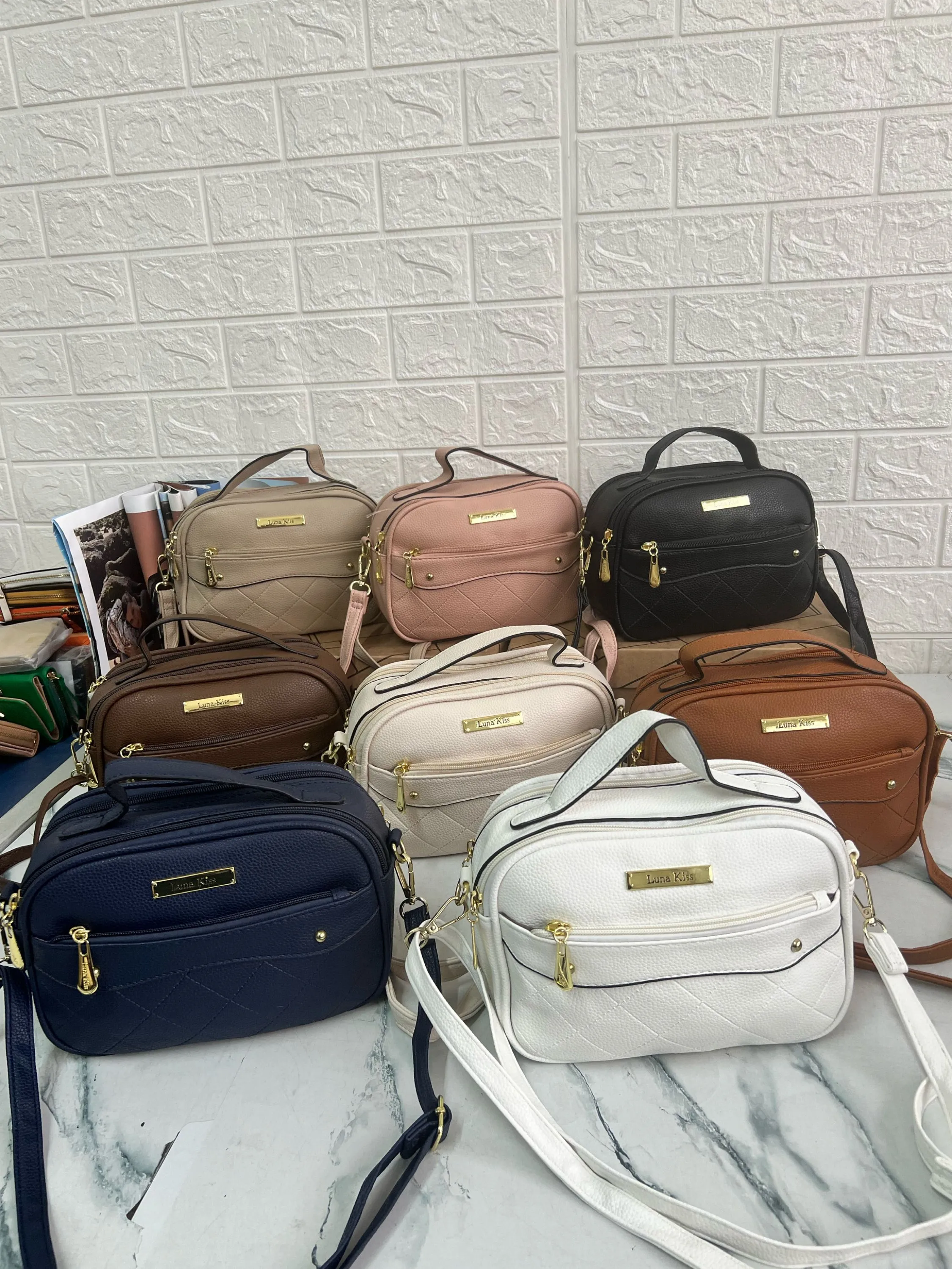 Bolsa média com alça ,alça de mão 10227
