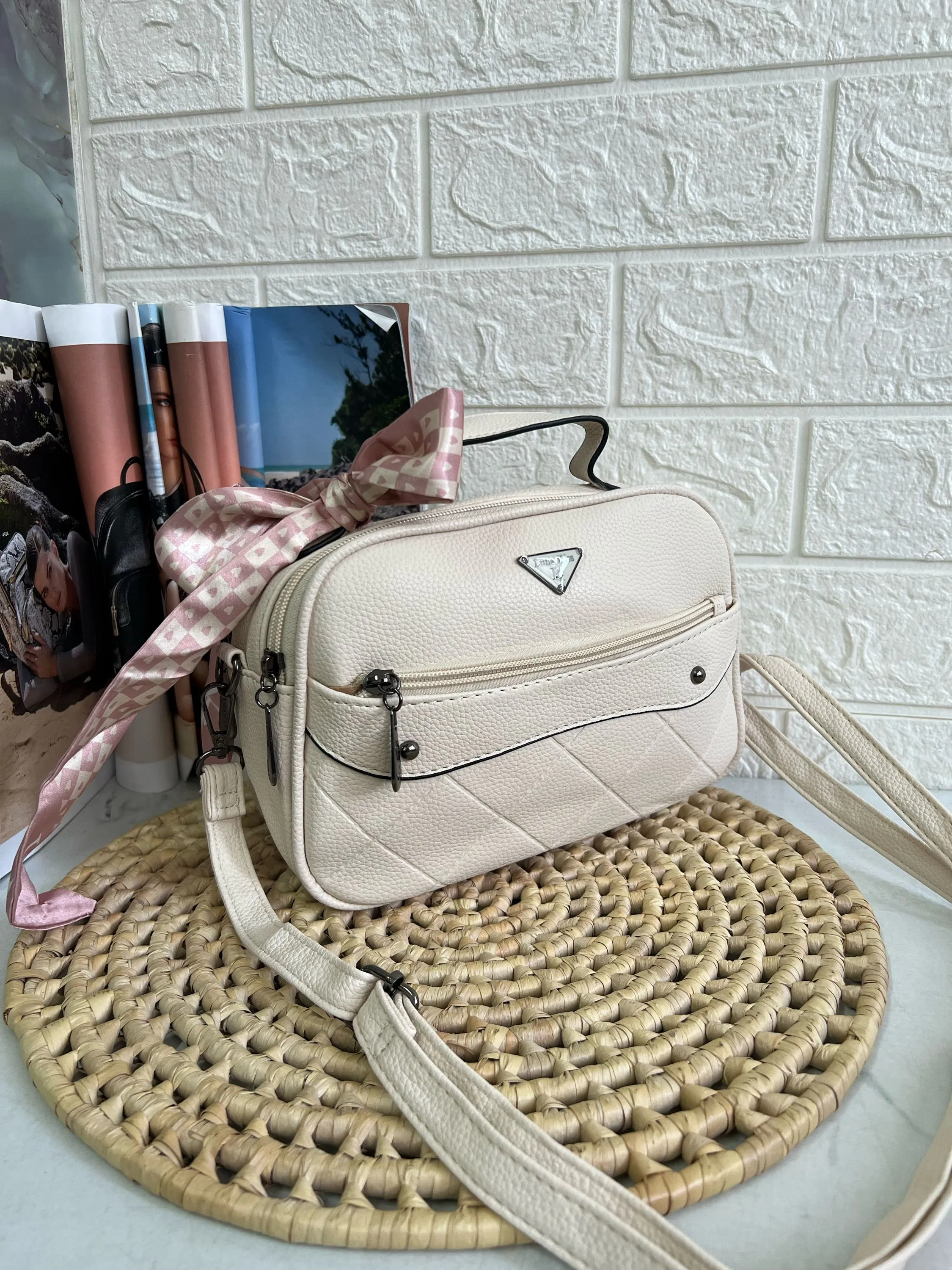 Bolsa feminina de mão e transversal LK12265