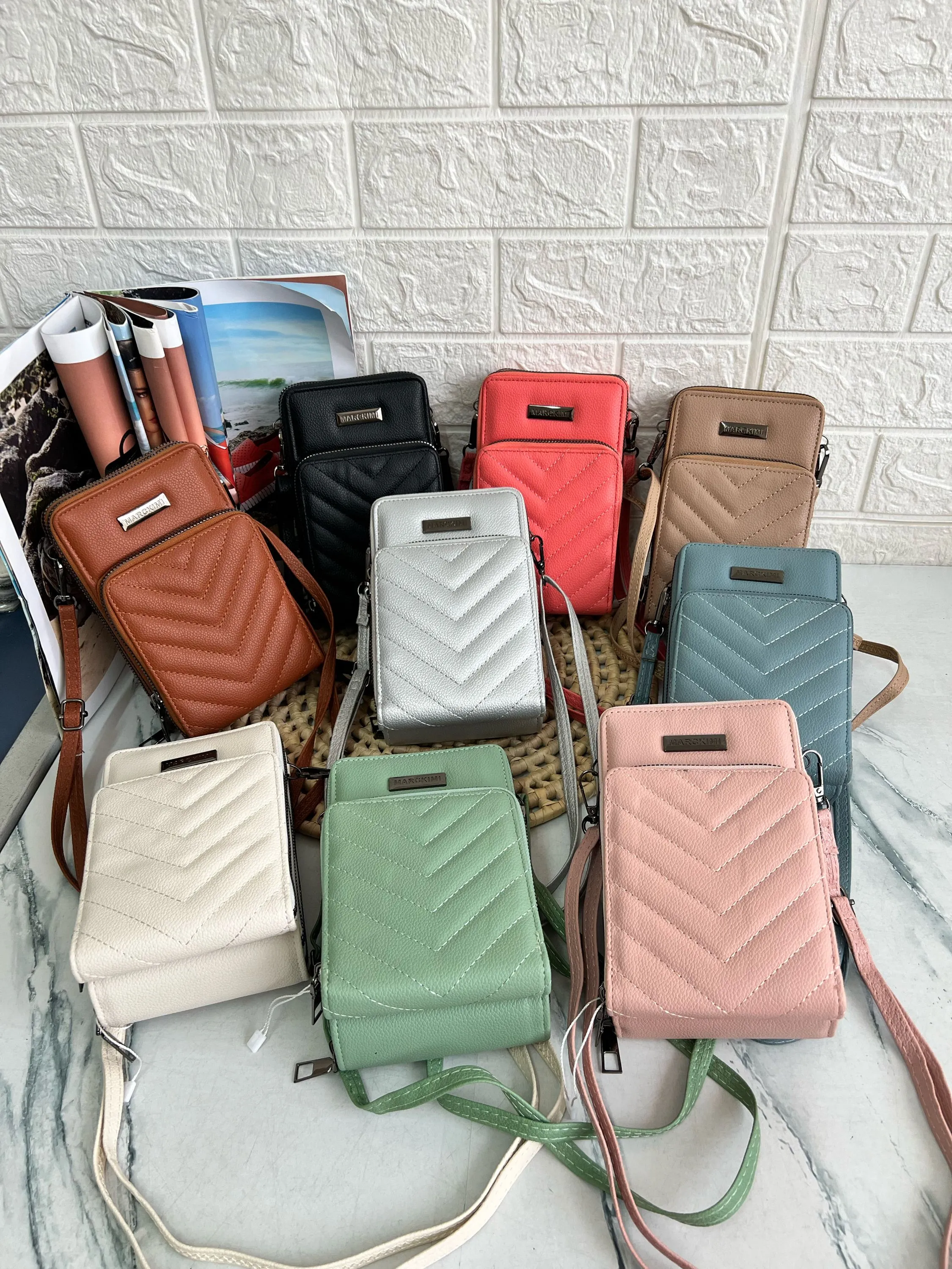 Bolsa cabe celular cartão 5011