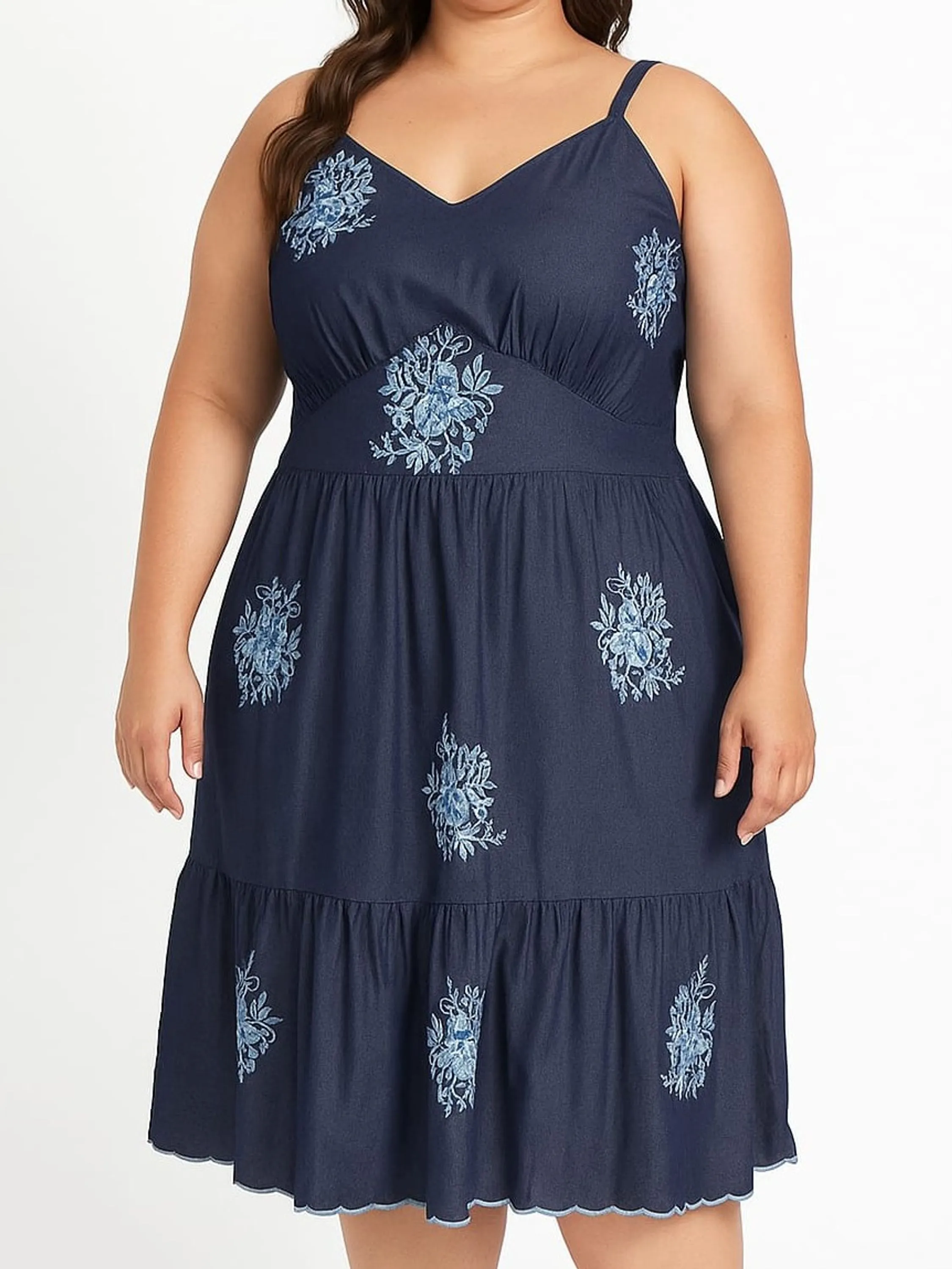 Vestido Midi Plus Size Alça Regulável ⭐