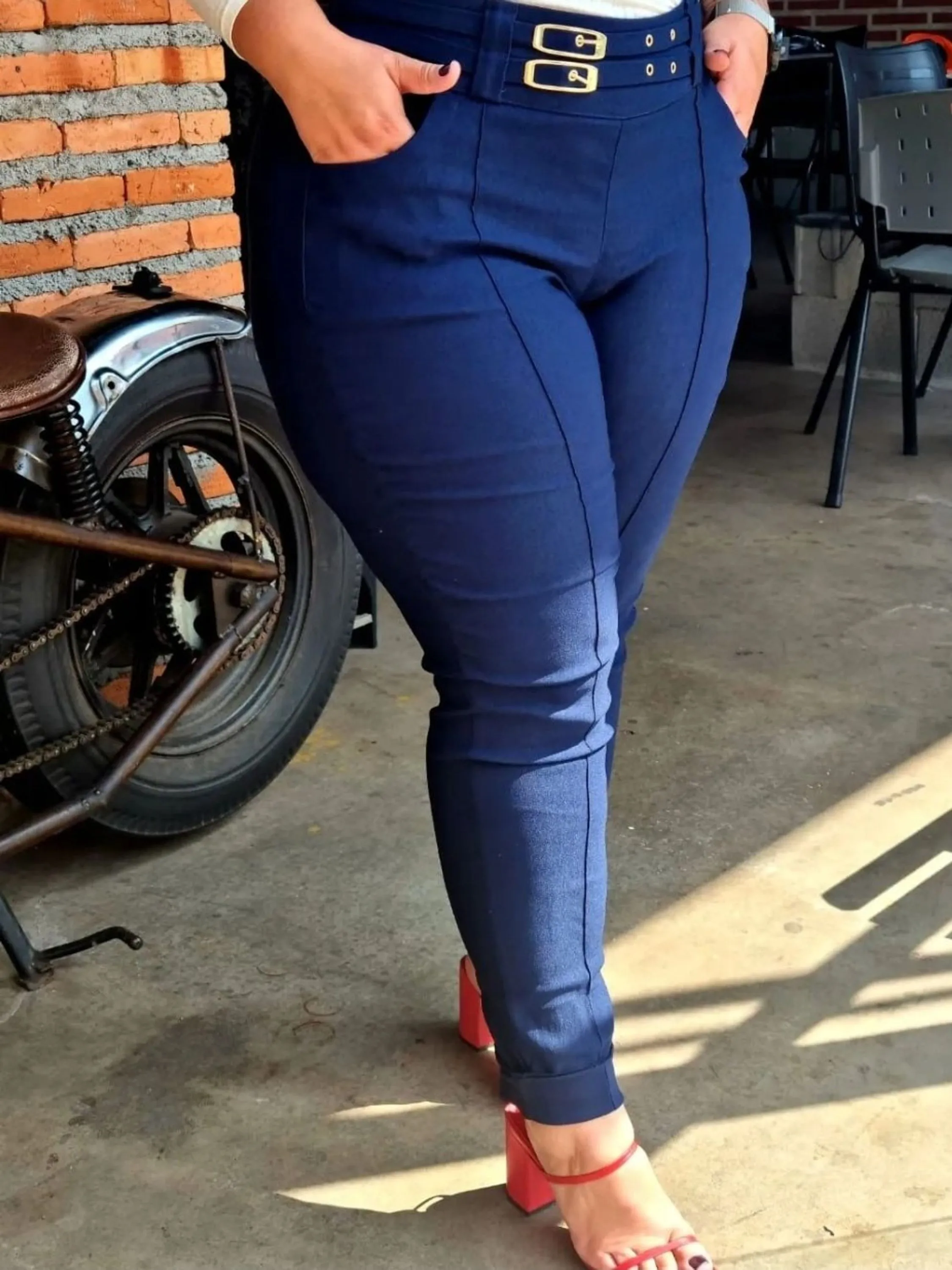 Calça Feminina Plus Size Tecido Bengaline ⭐