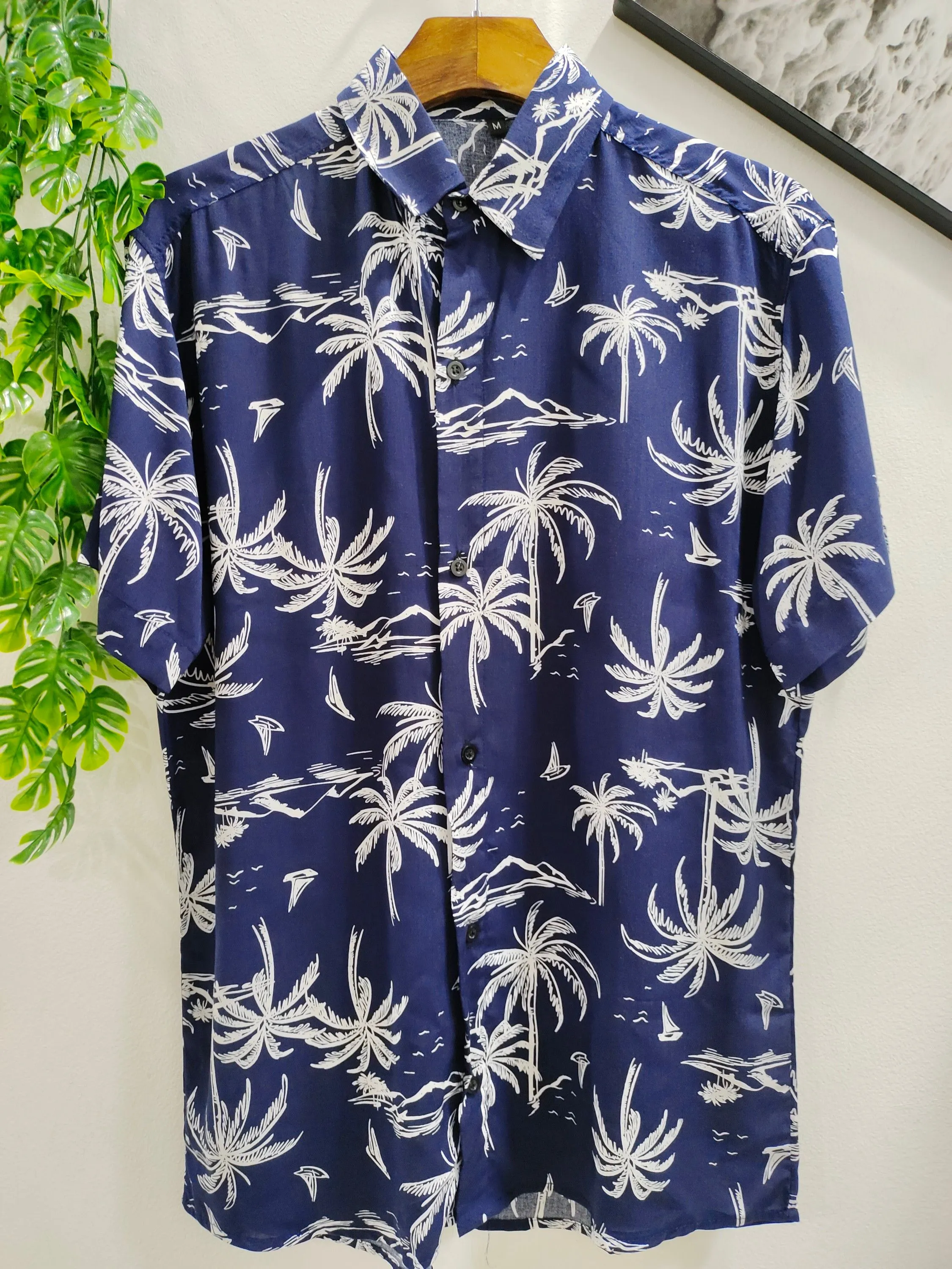 Camisa Floral Havaiana Praia Verão Masculino Manga Curta De Botão Tecido100% Viscose  encolhe um pouquinh