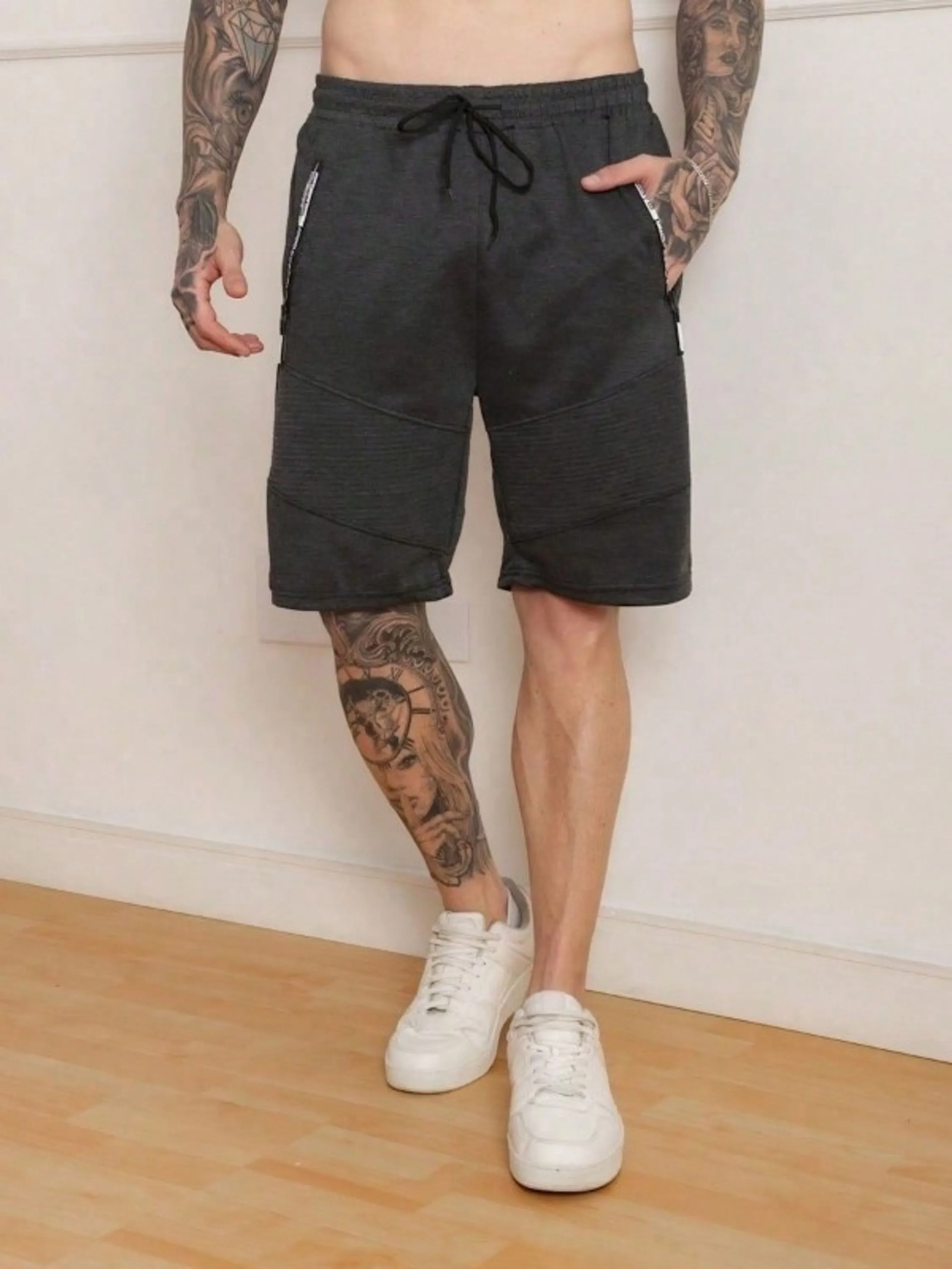 Bermuda  moletom masculina /Bolsos com ziper /Cintura