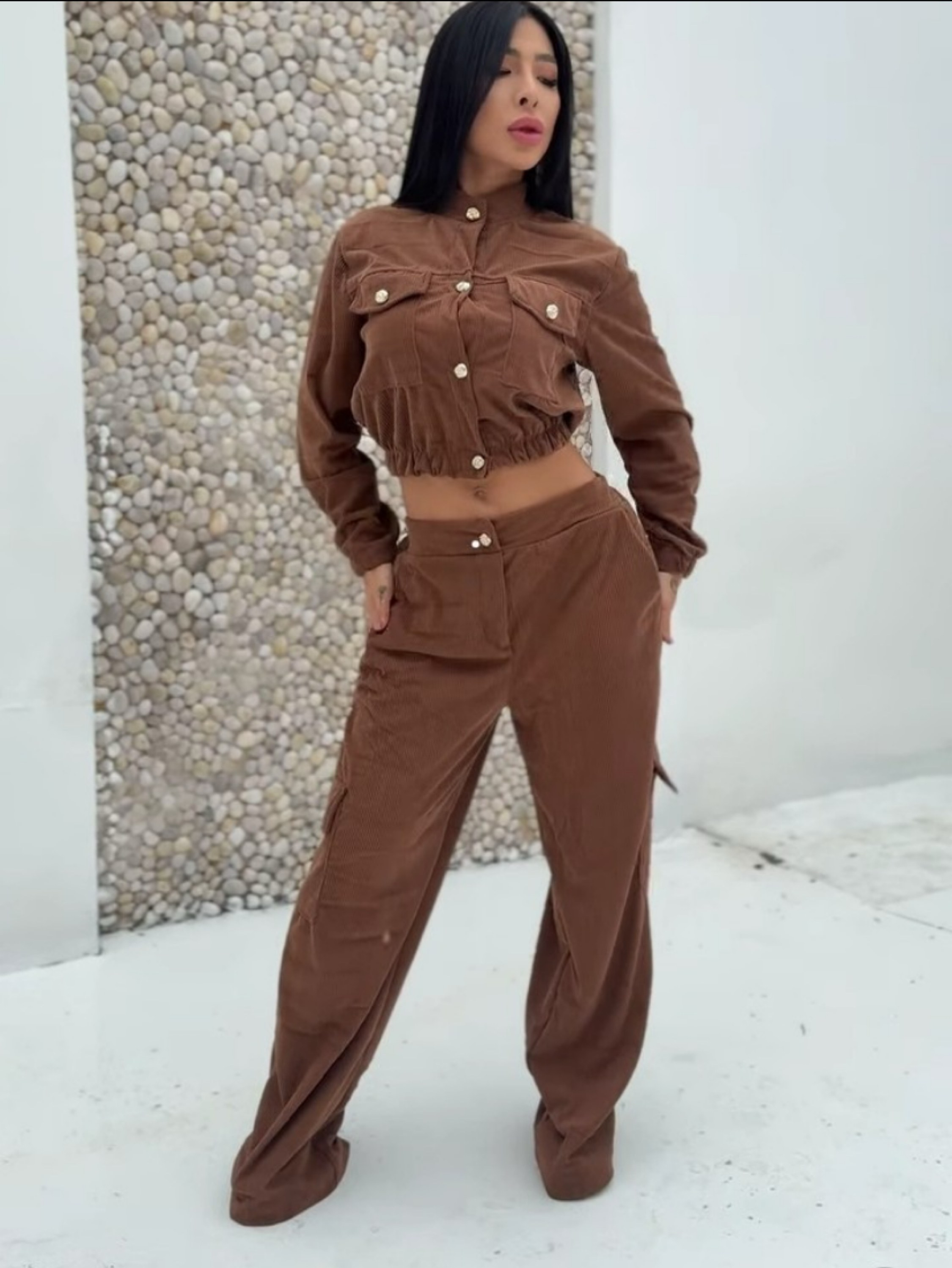 Conjunto calça Pantalona cargo com jaqueta crooped