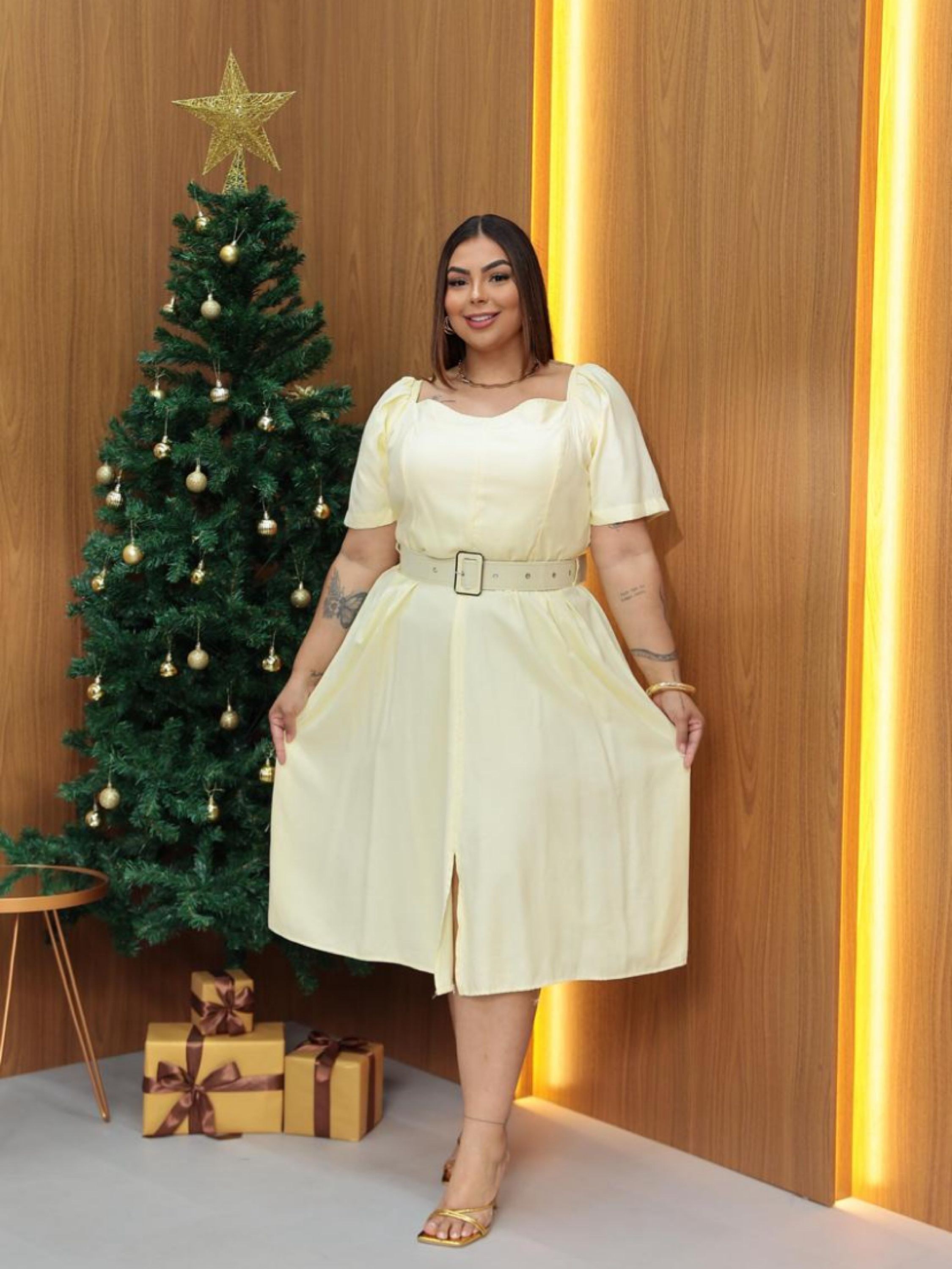 Vestido mídi forrado Plus size