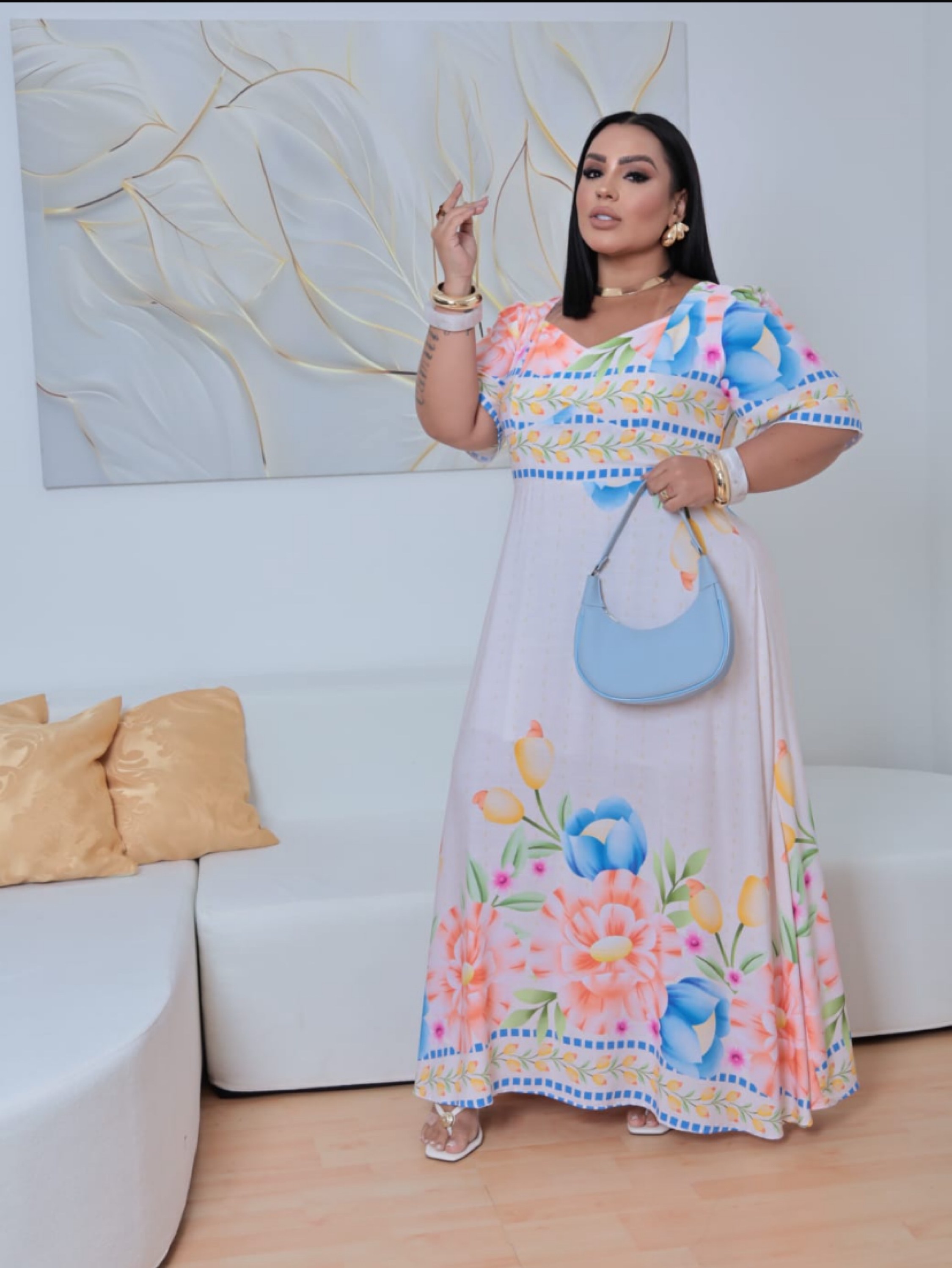 Vestido longo com mangas no Plus size