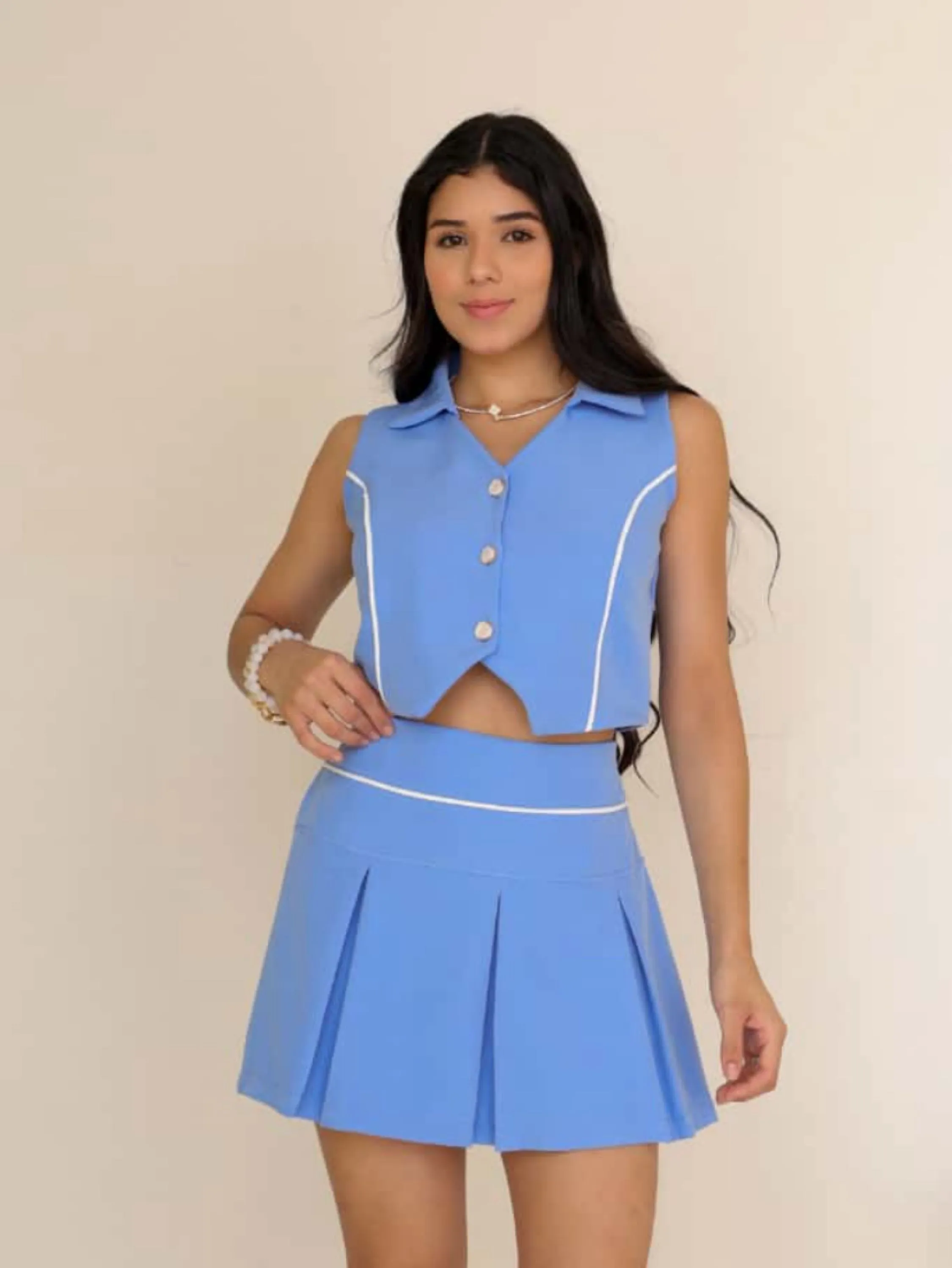 Conjunto juvenil shorts saia e colete