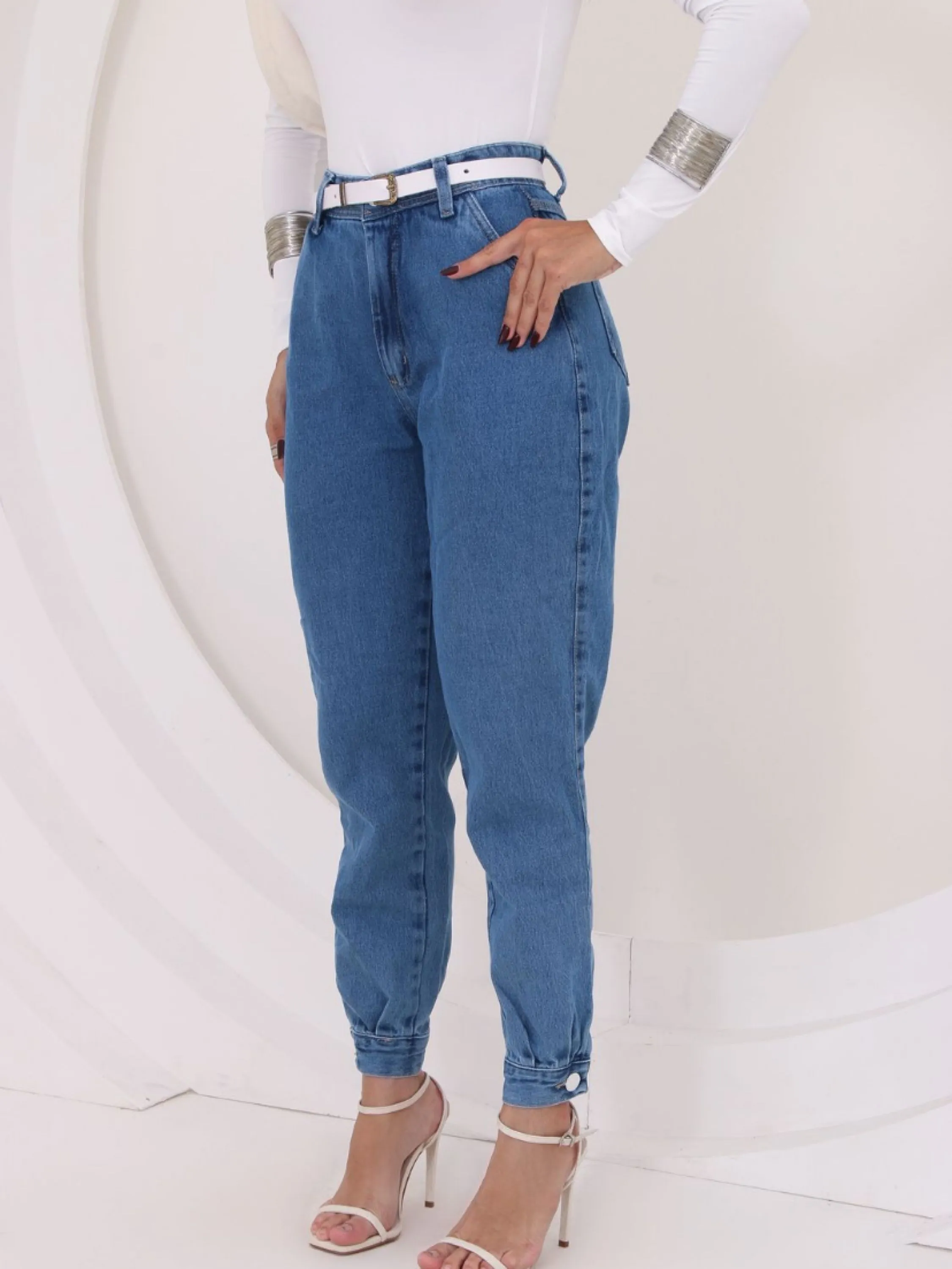 Calça feminina jeabs Mom botao na Barra