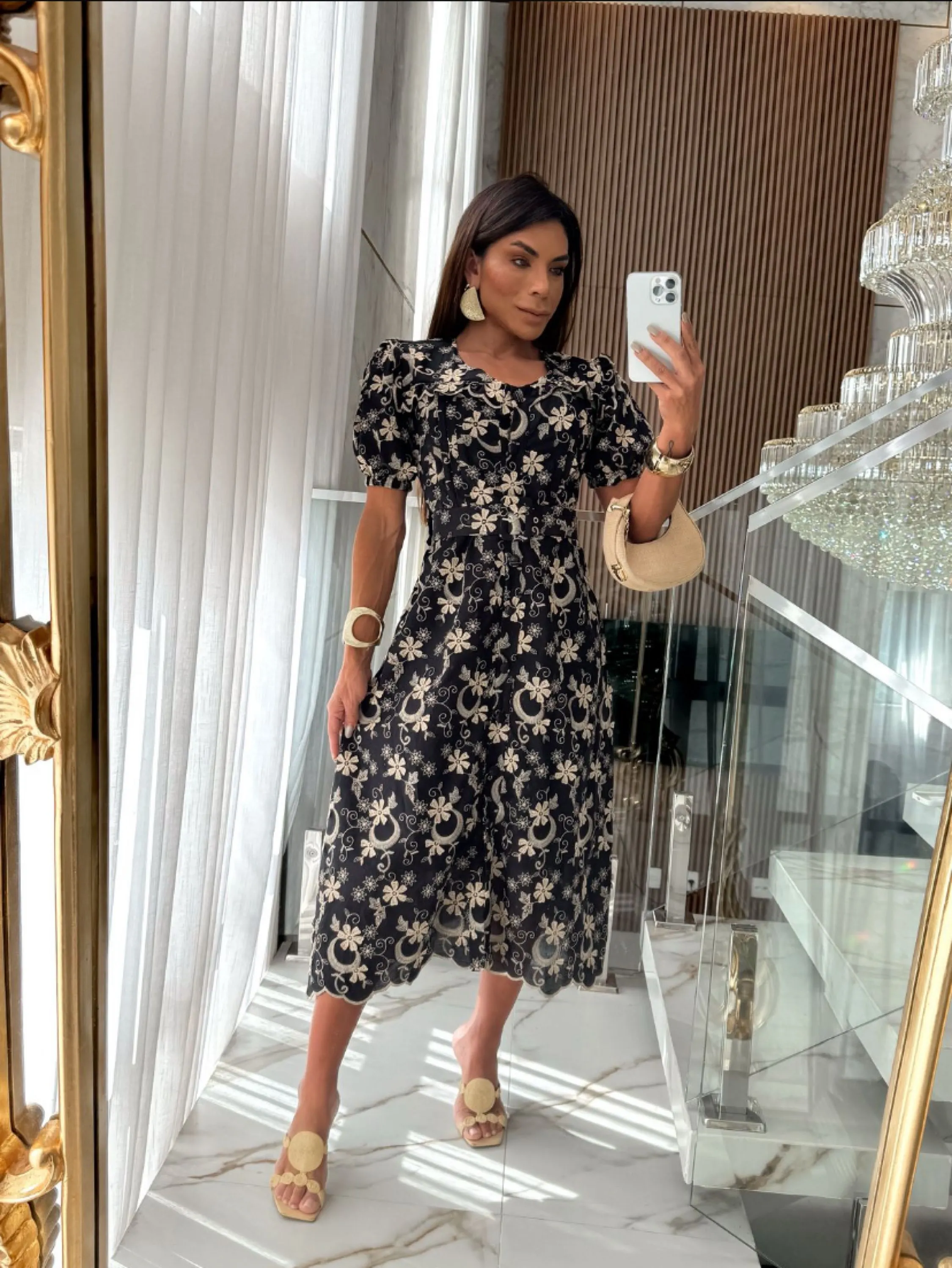 Vestido mídi forrado com manga princesa e cinto