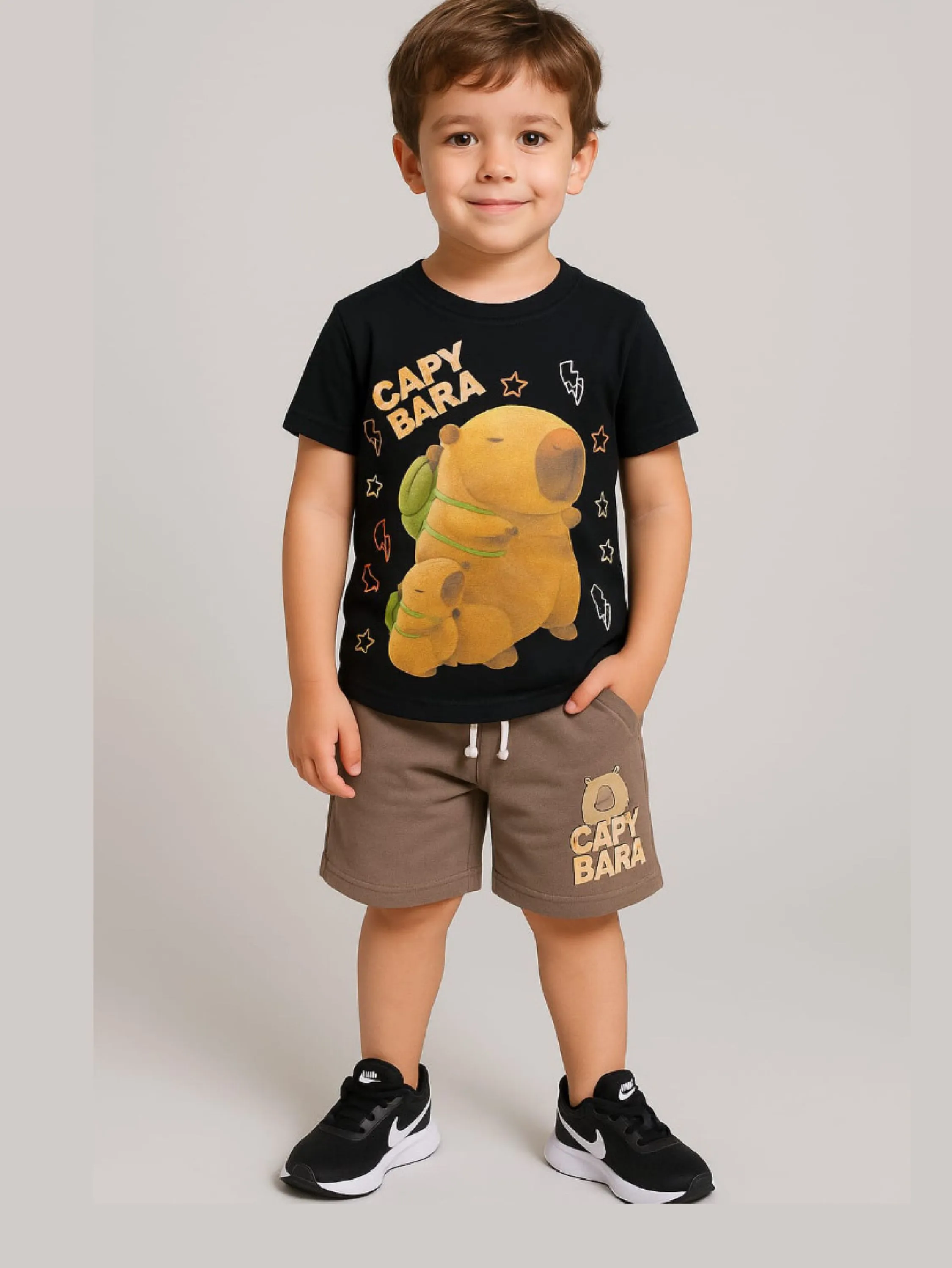 Conjunto capivara bermuda c/bolso e camiseta