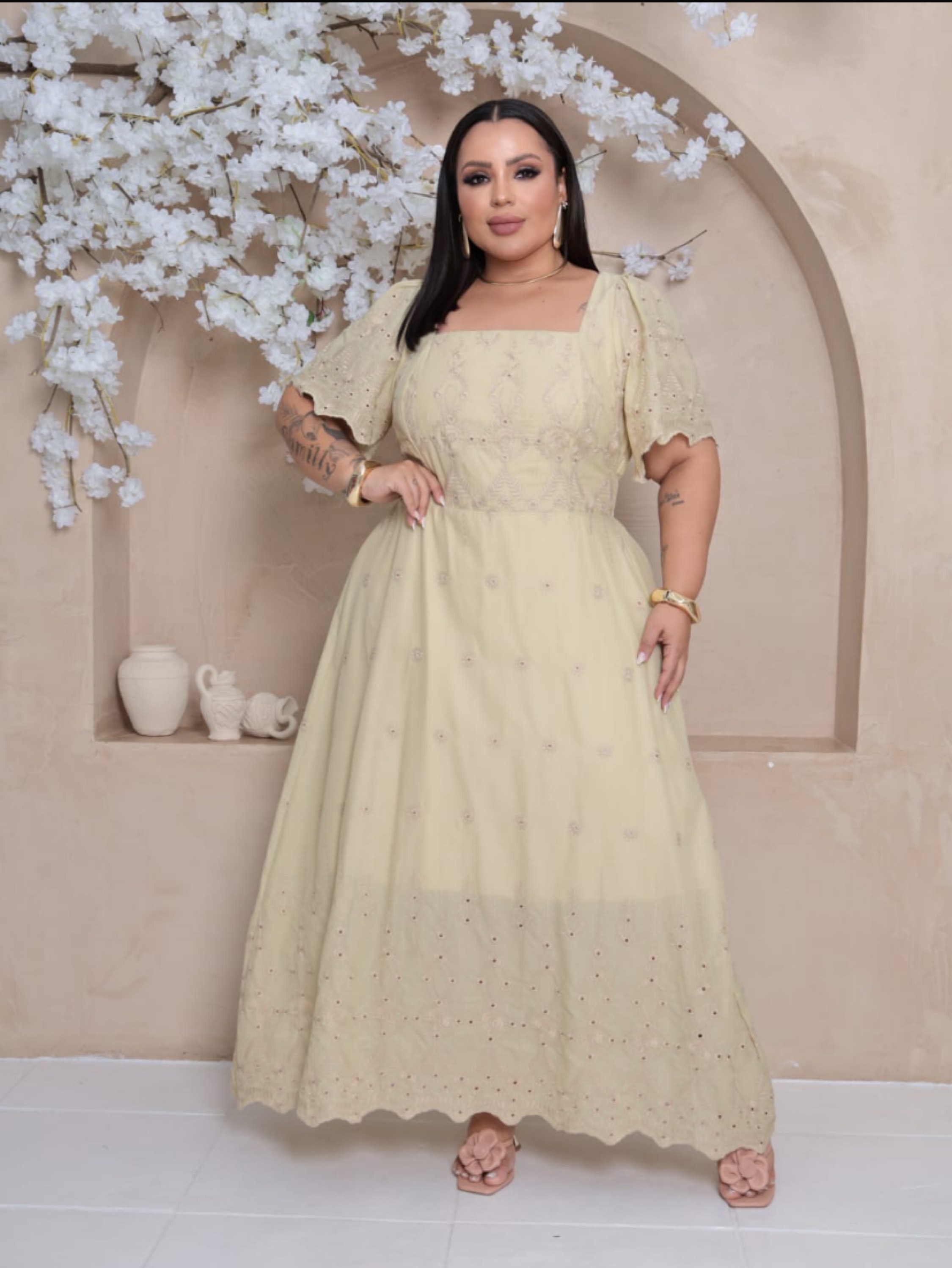 Vestido longo com forro no plus size