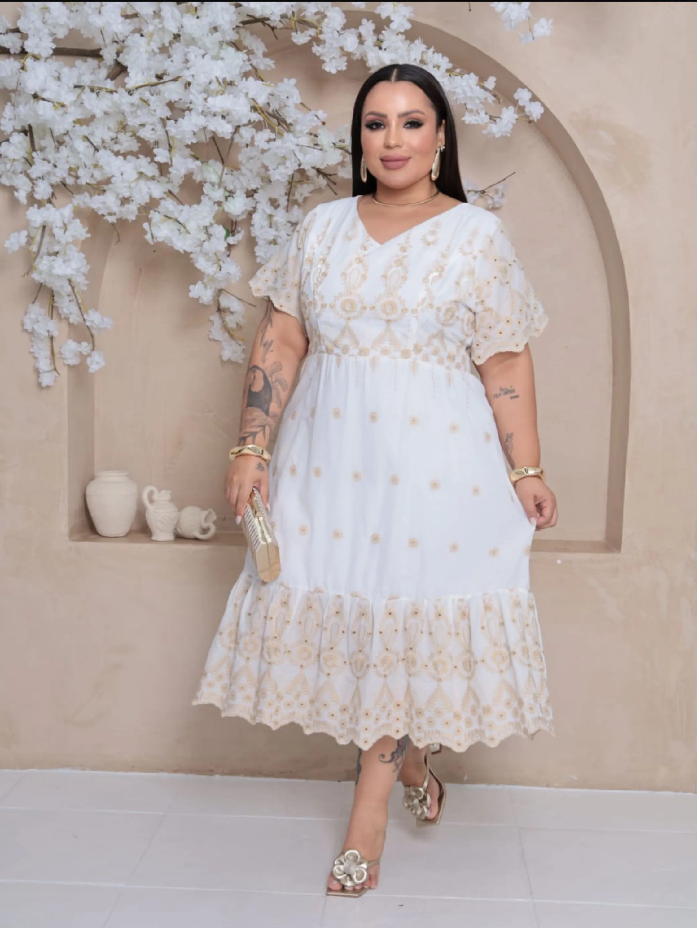 Vestido longuete em lesse Plus size