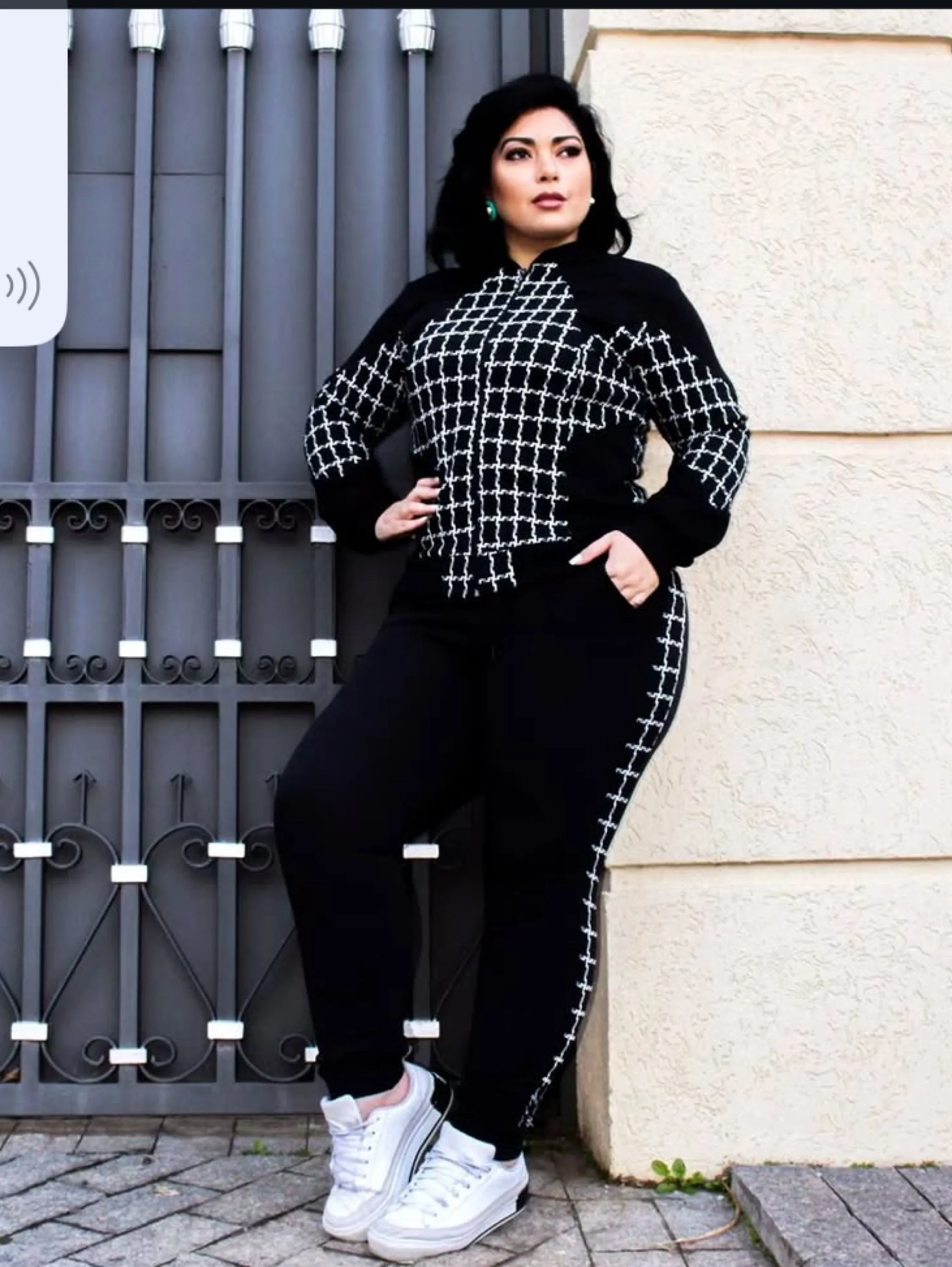 Conjunto calça e jaqueta Plus size tecido jaquard