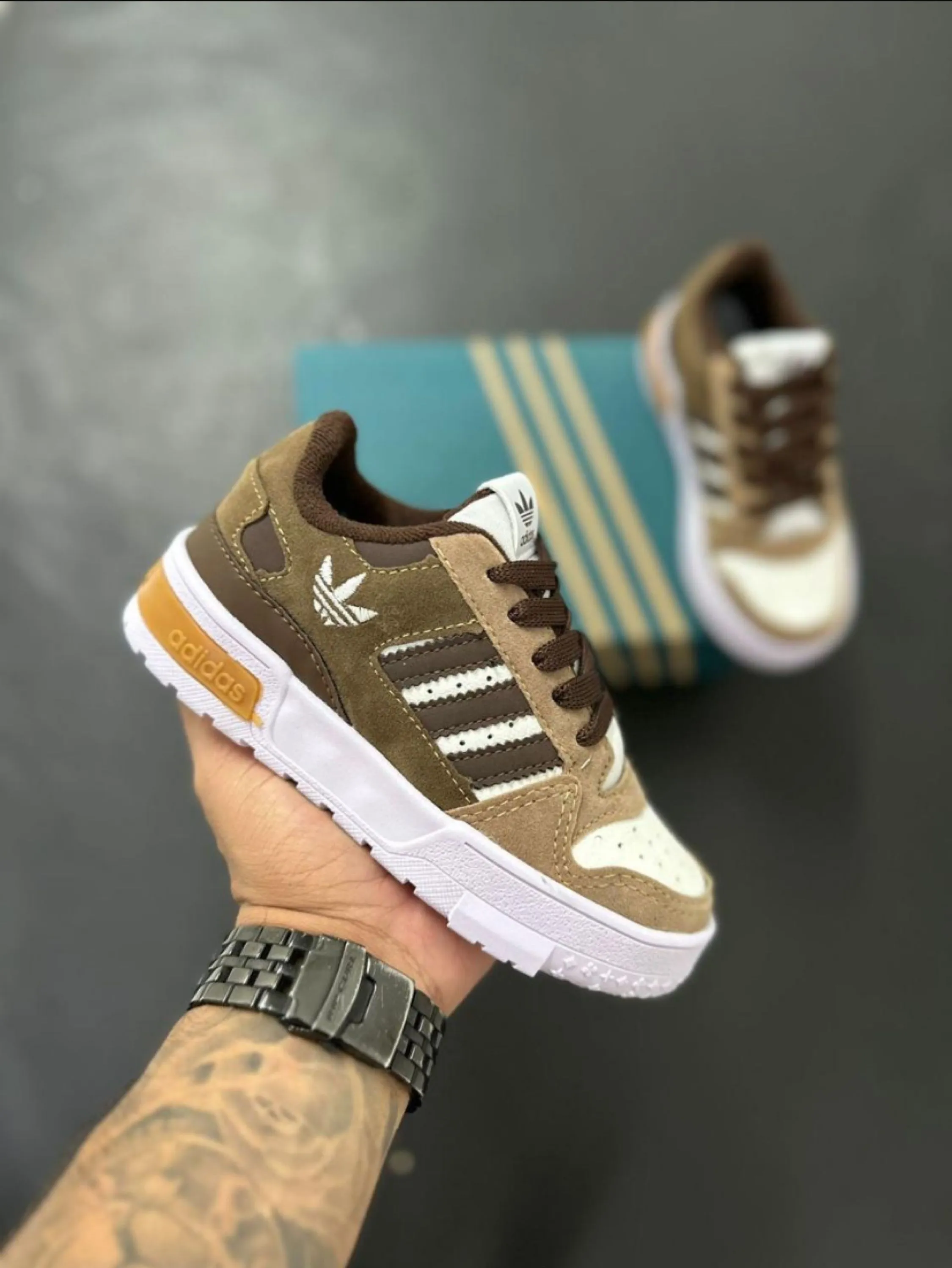 Tênis adidas infantil