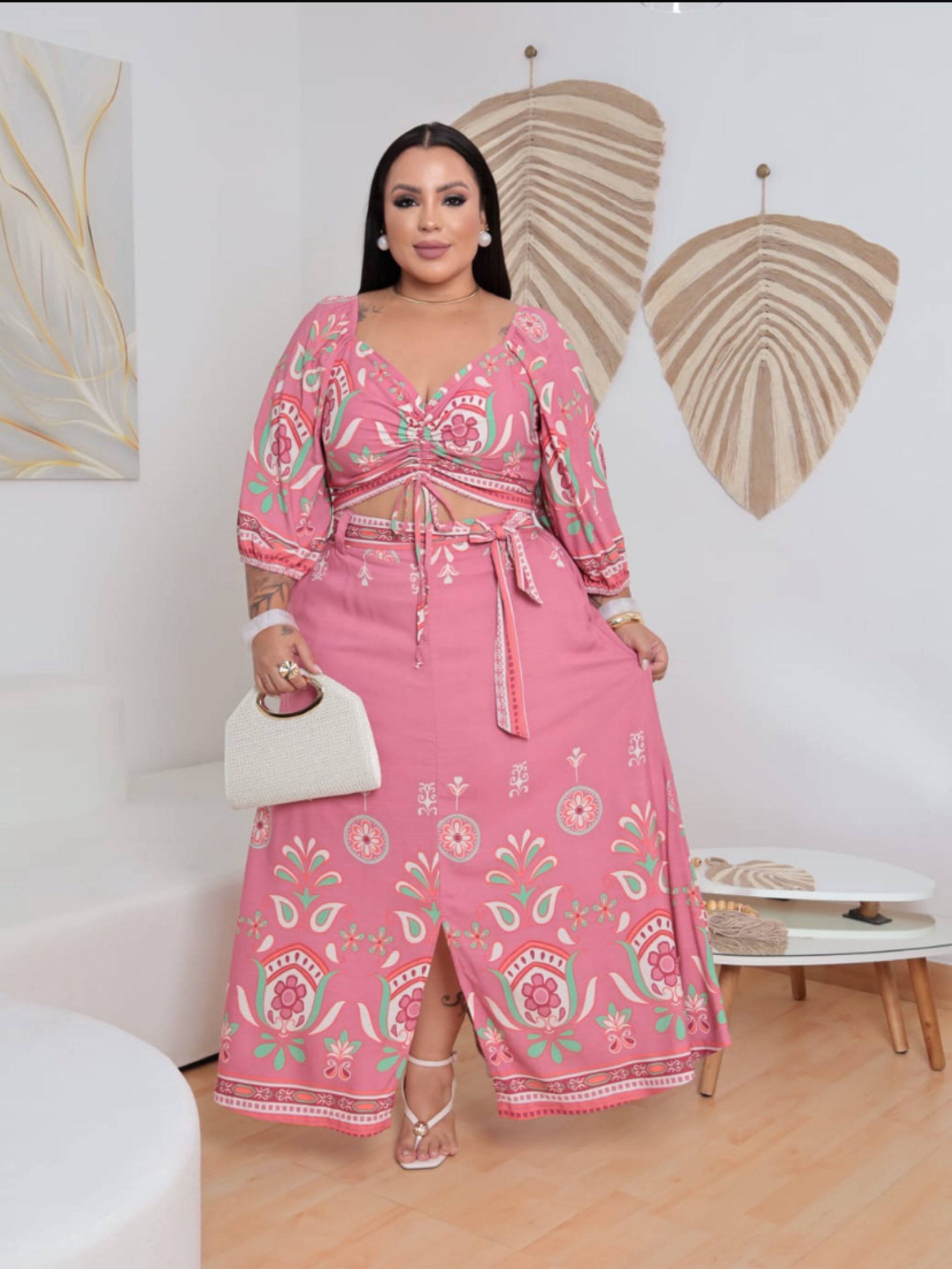 Conjunto de saia longa e crooped Plus size