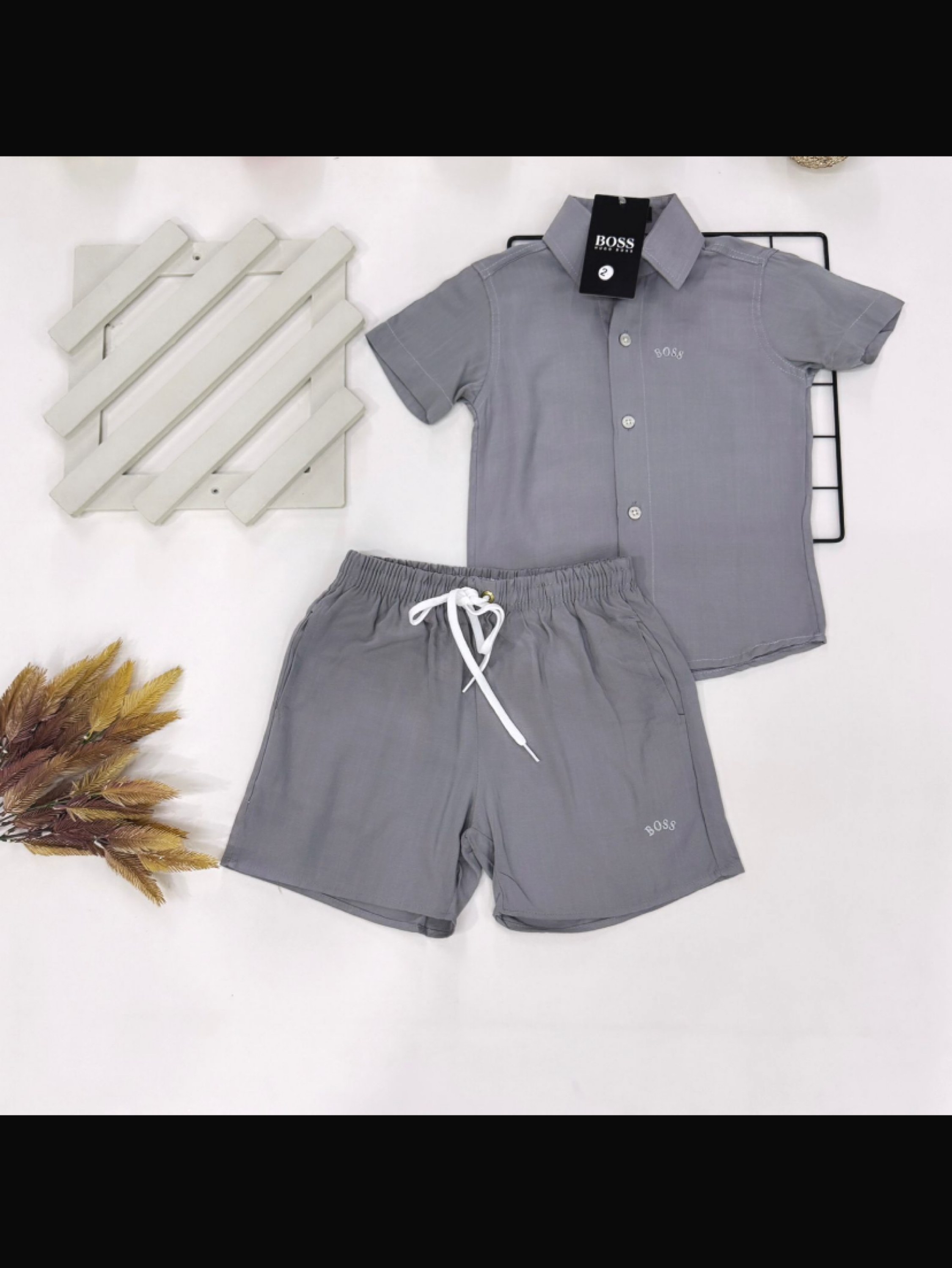 Conjunto shorts e camisa Boss infantil/juvenil
