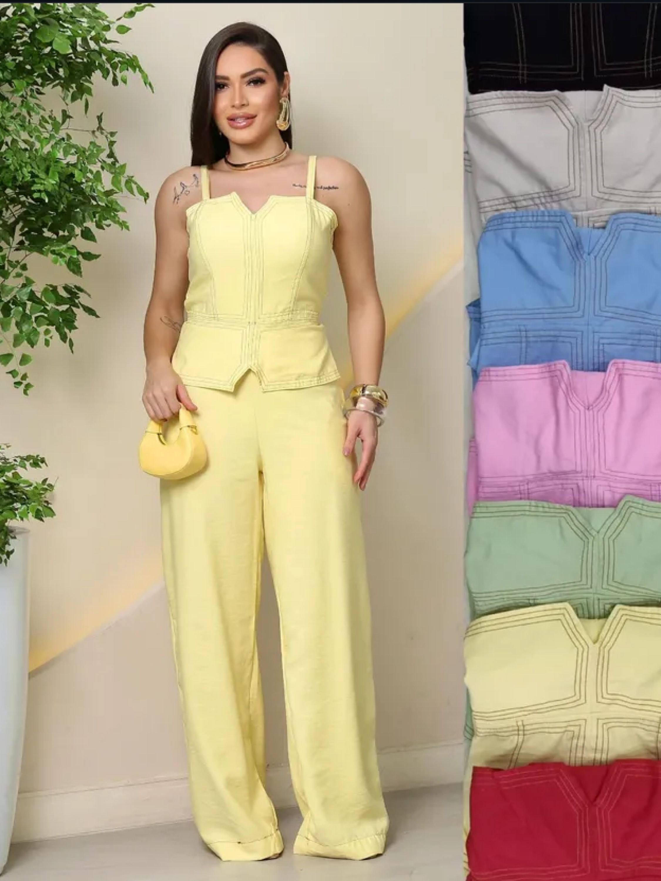 Macacão Pantalona com bolsos e elastex nas costas