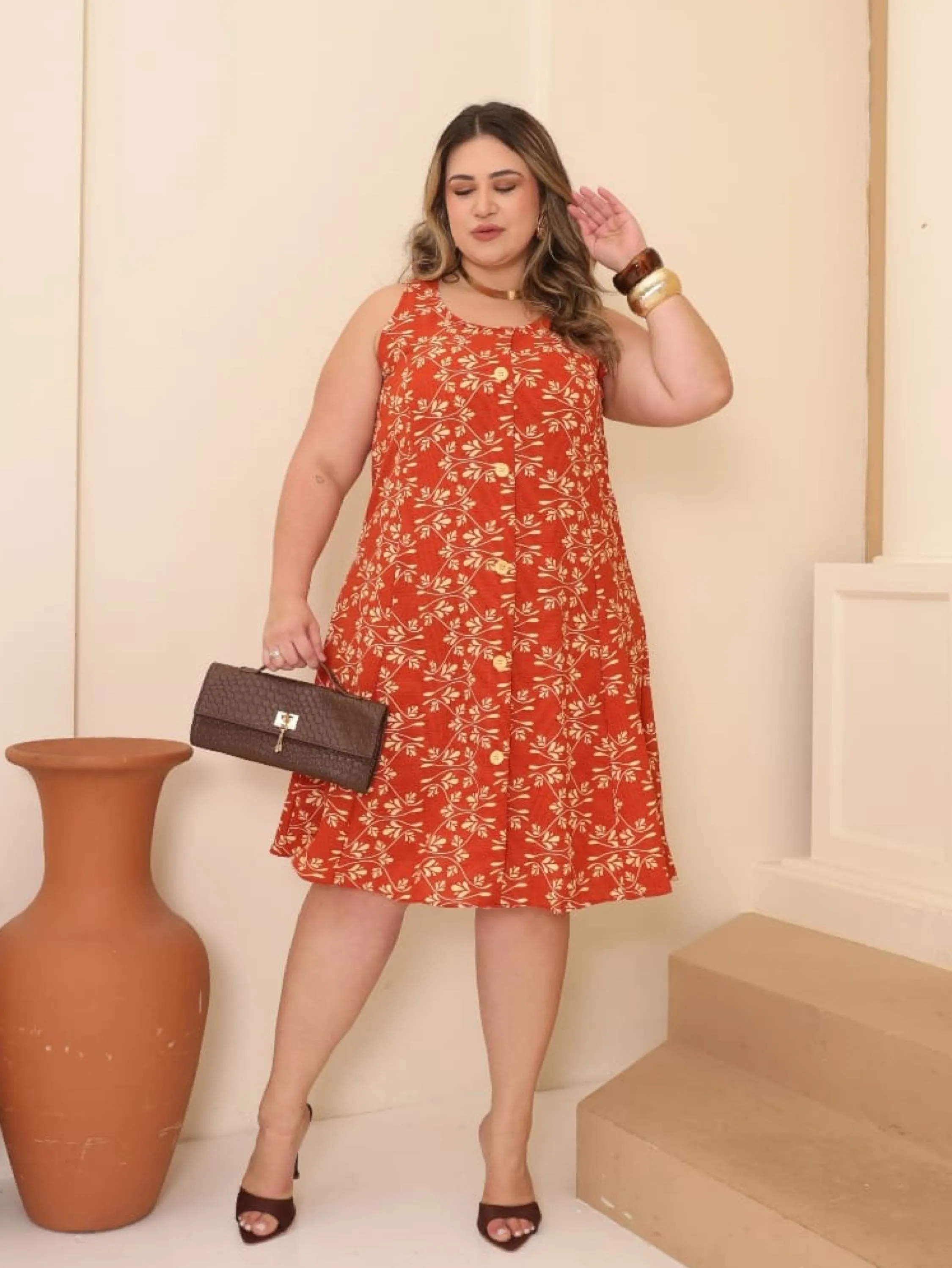 Vestido regata com botões Plus size ,tecido Duna