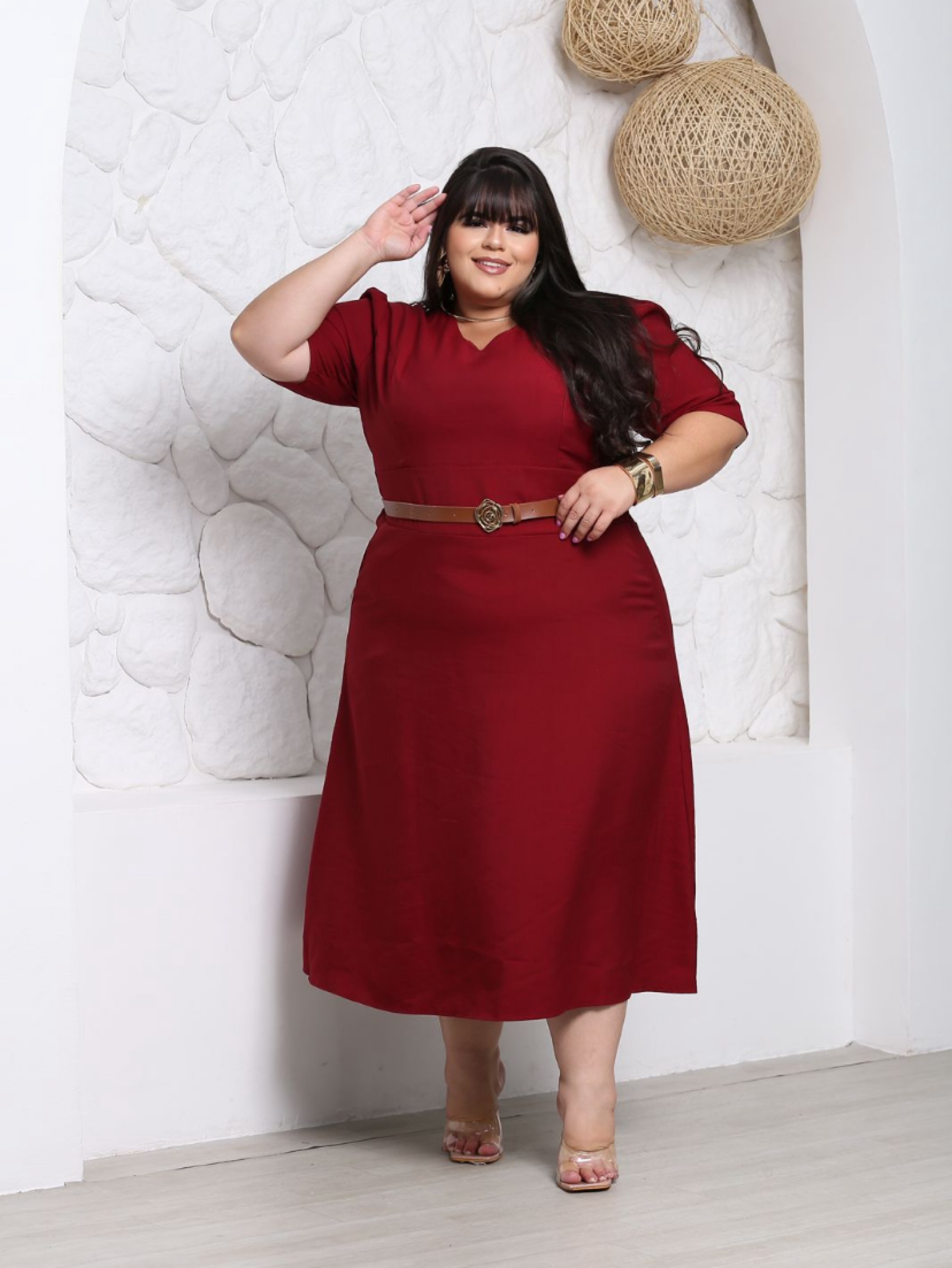 Vestido longuete ,gola V no Plus size