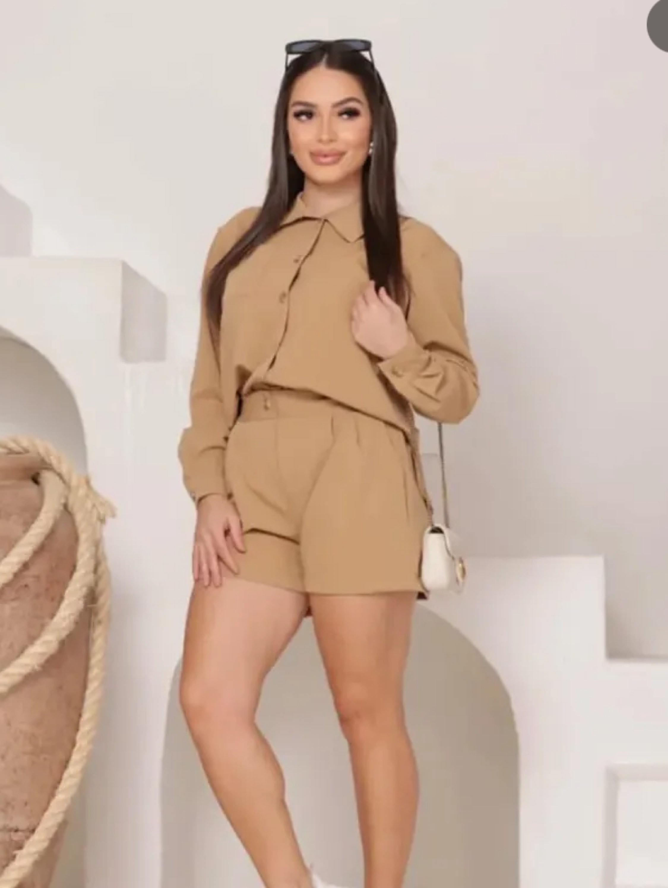 Conjunto shorts e camisa manga longa