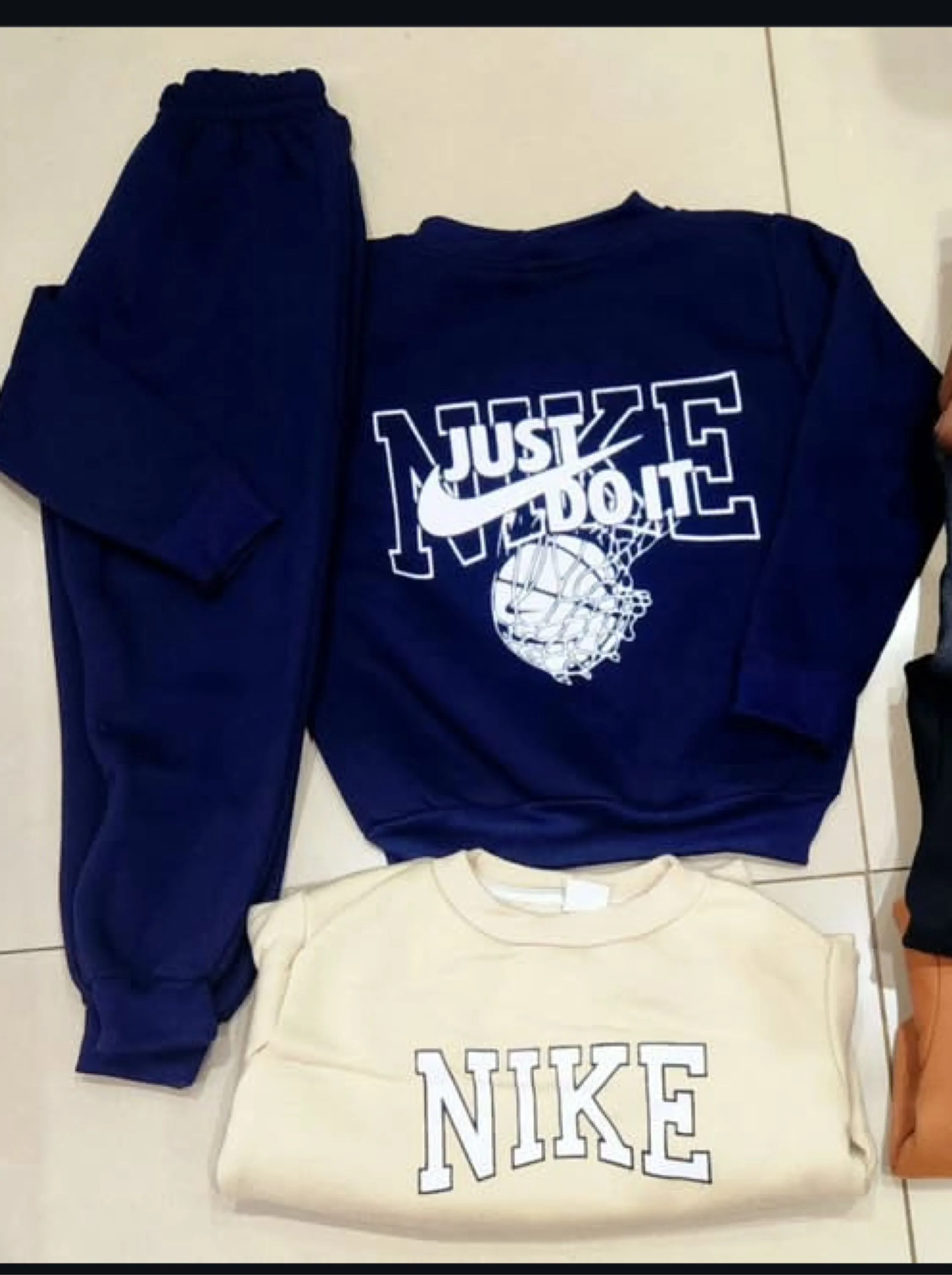 Conjunto de moletom forrado Nike juvenil