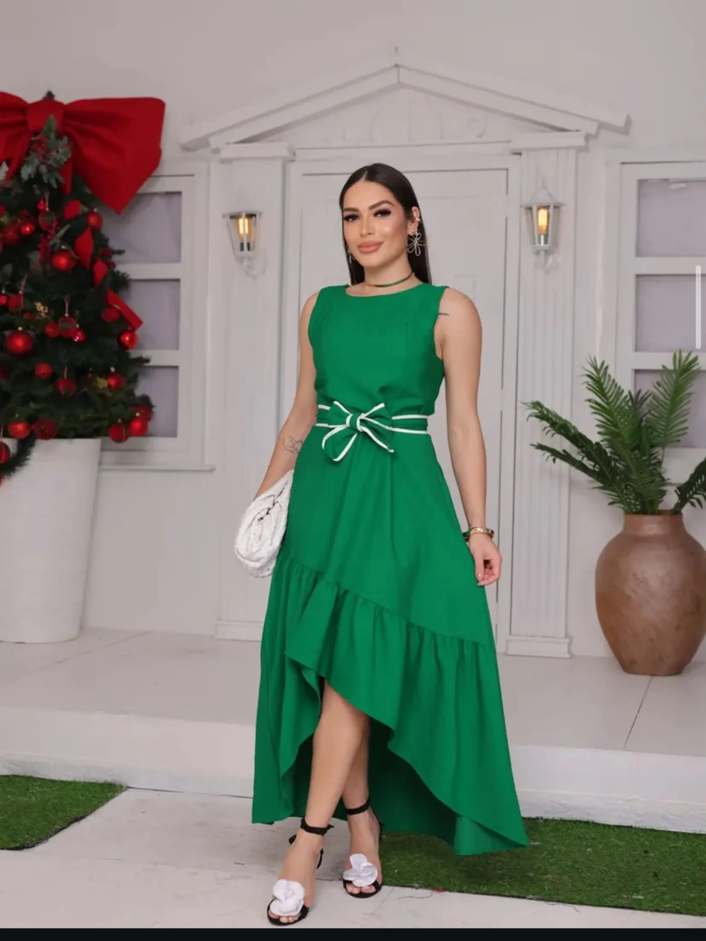 Vestido longuete barra babado