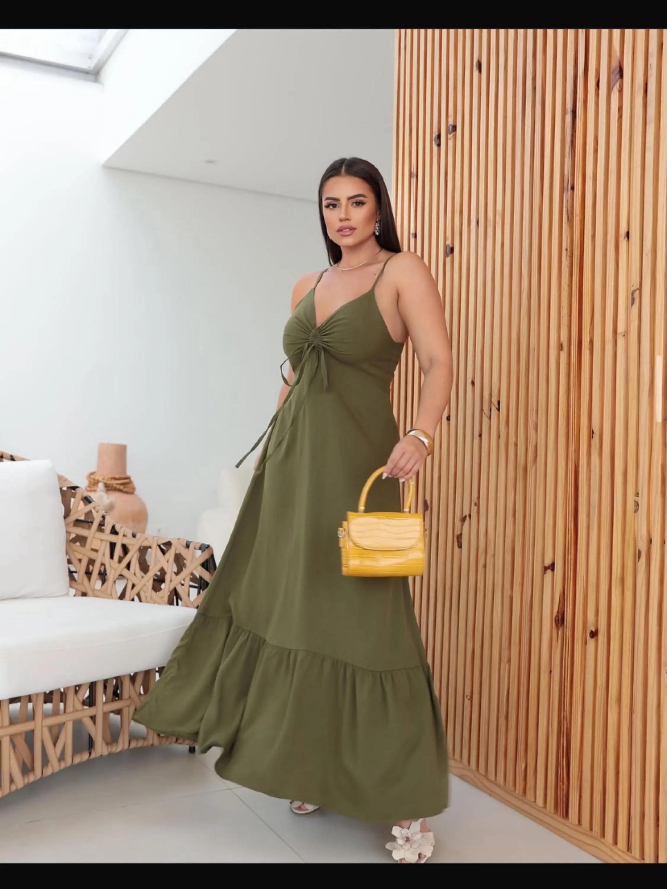 Vestido longo de alcinha regulável tecido em Sarja