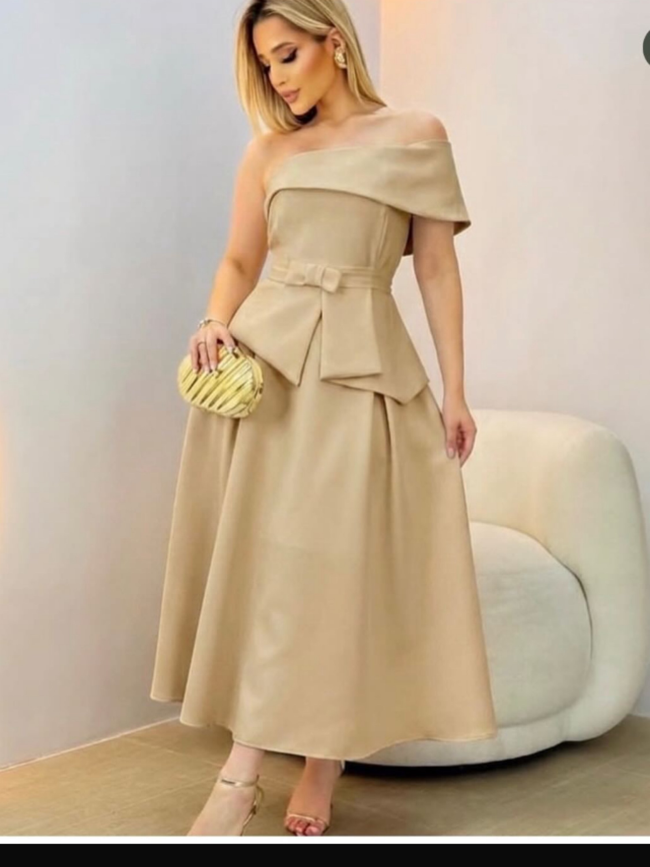 Vestido mídi