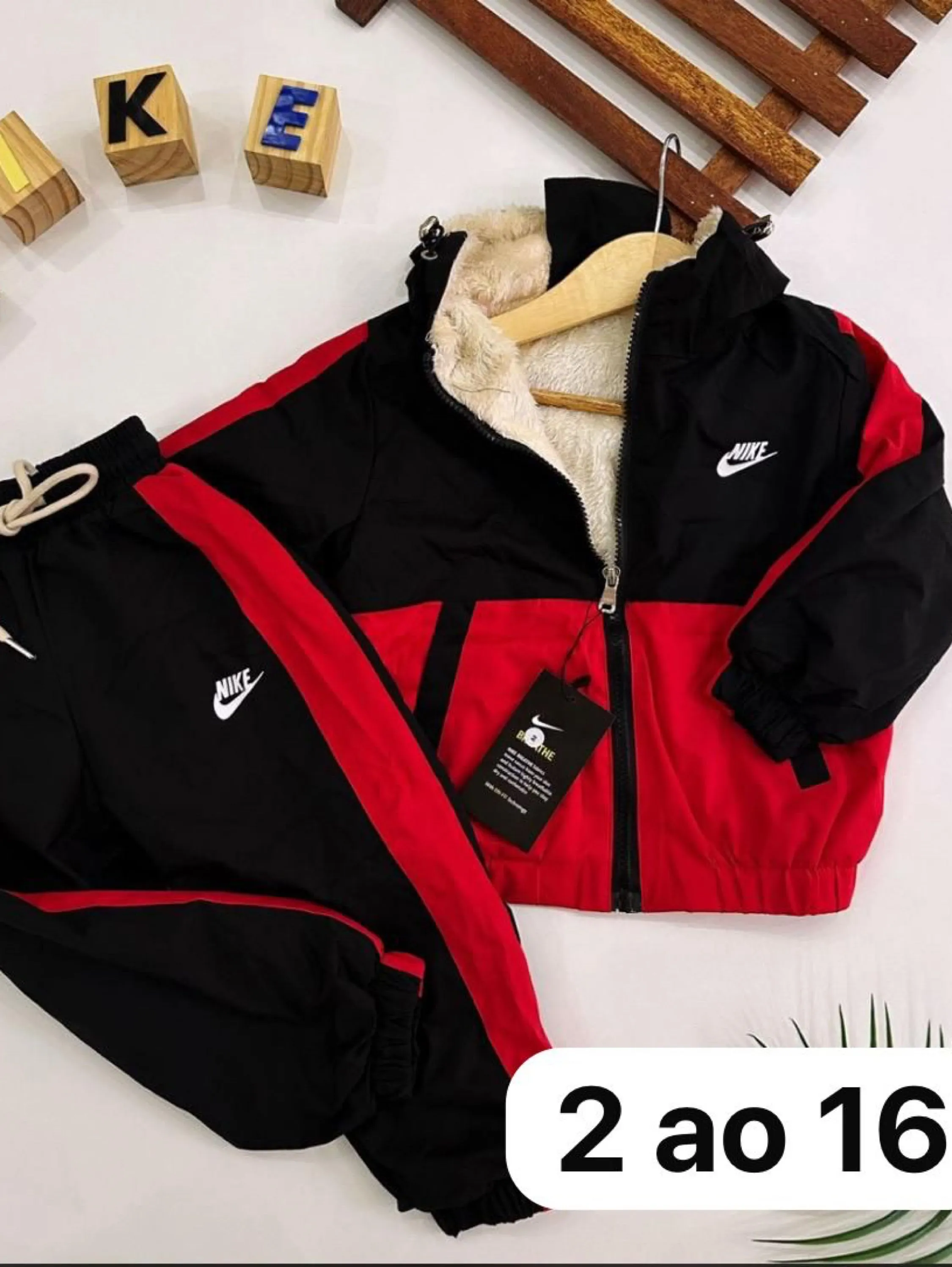 Conjunto táctel importado PELUCIADO Nike