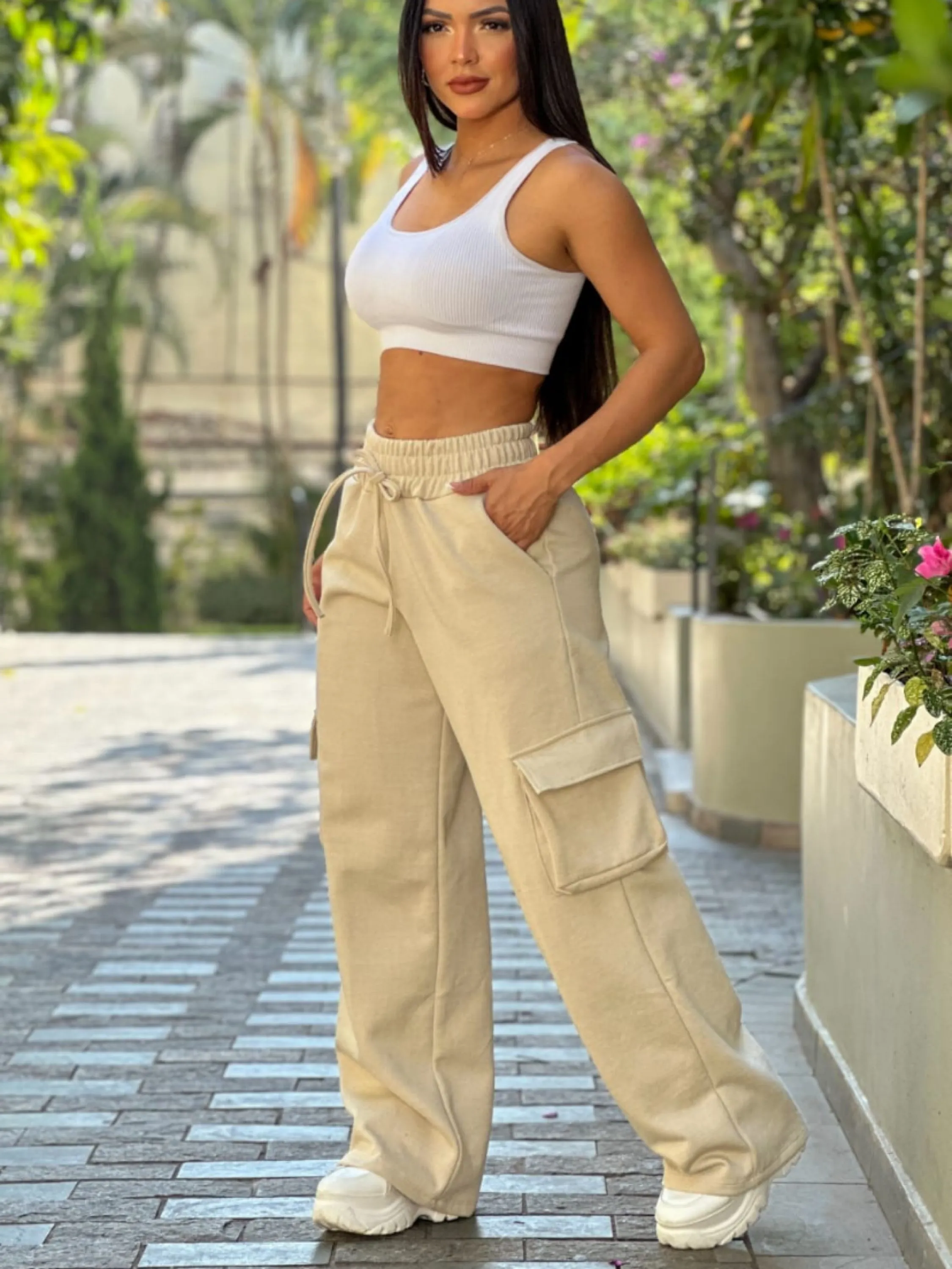 Calça Pantalona Cargo de moletom 3 cabos