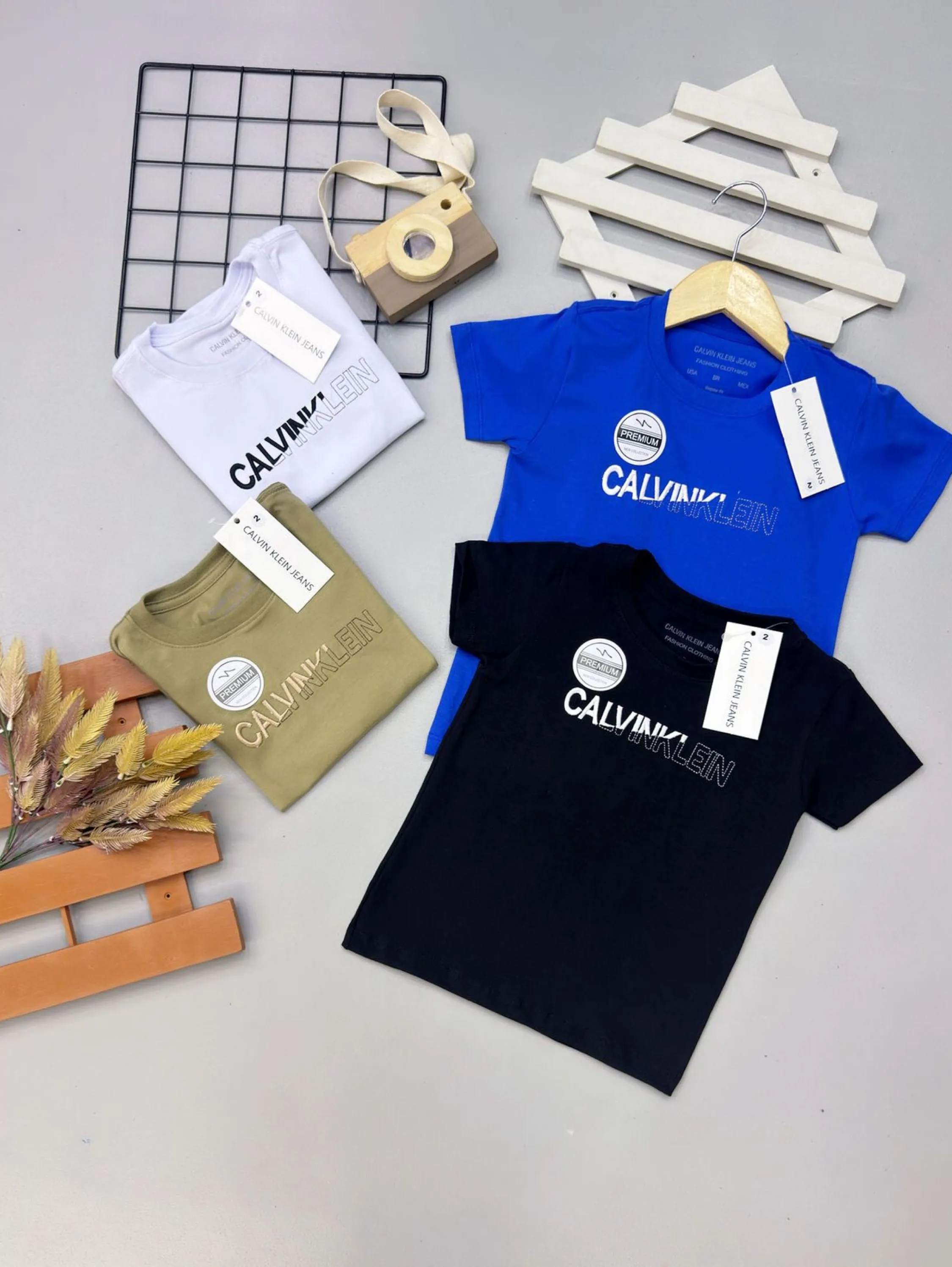 Camiseta Calvin Klein infantil /juvenil malha peruana