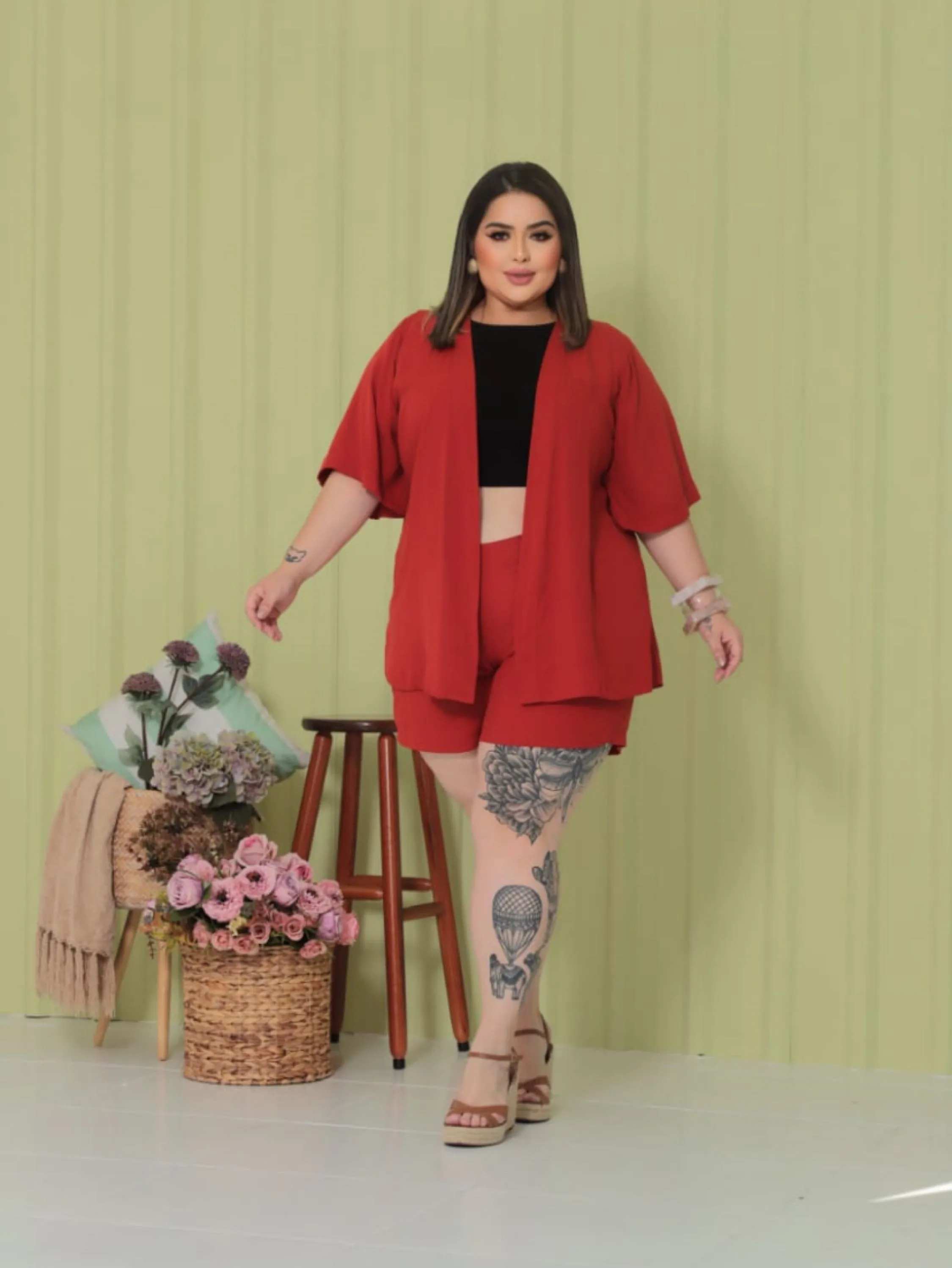 Conjunto liso kimono e shorts com elástico no cós