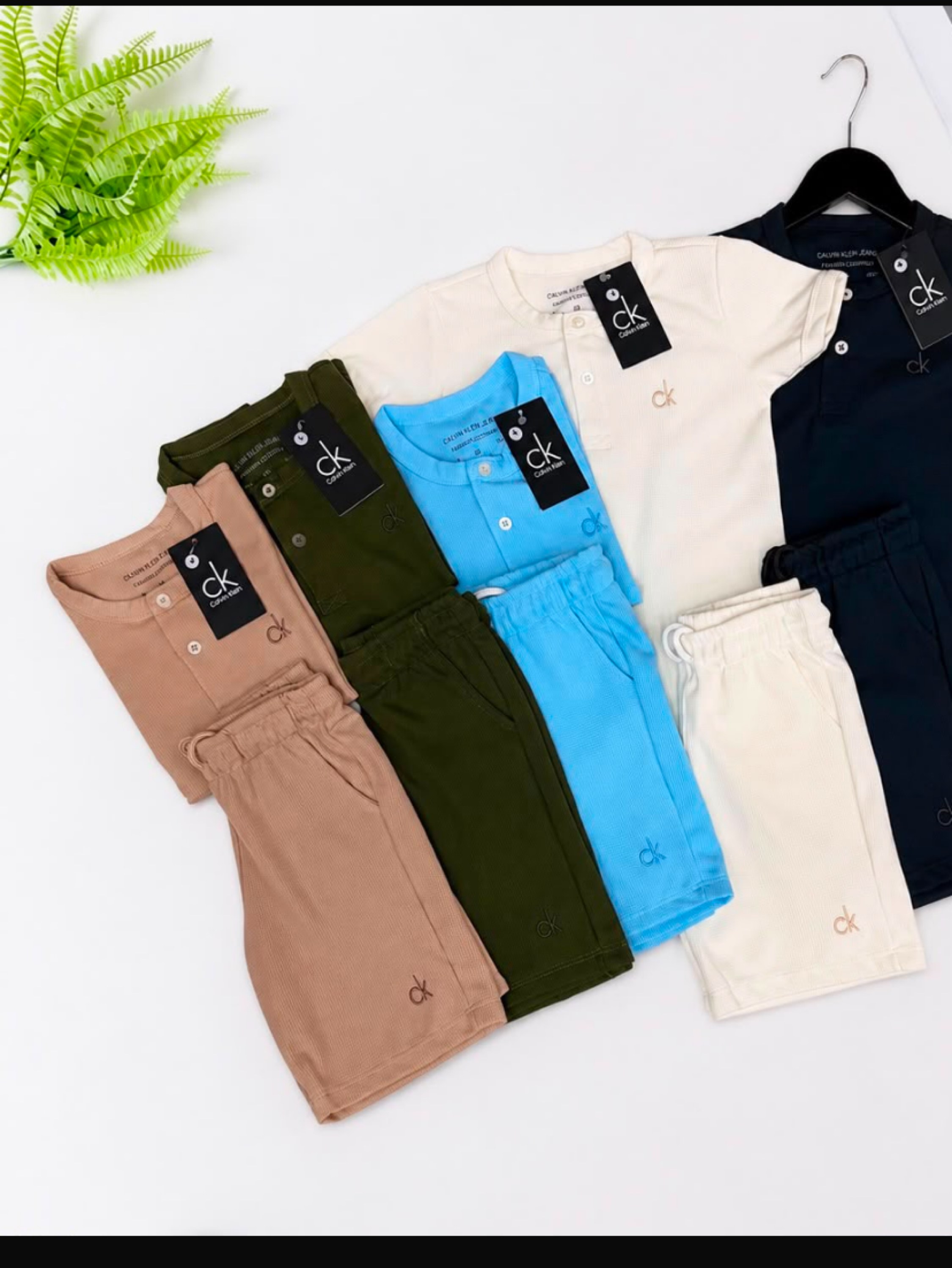 Conjunto Calvin Klein infantil/juvenil